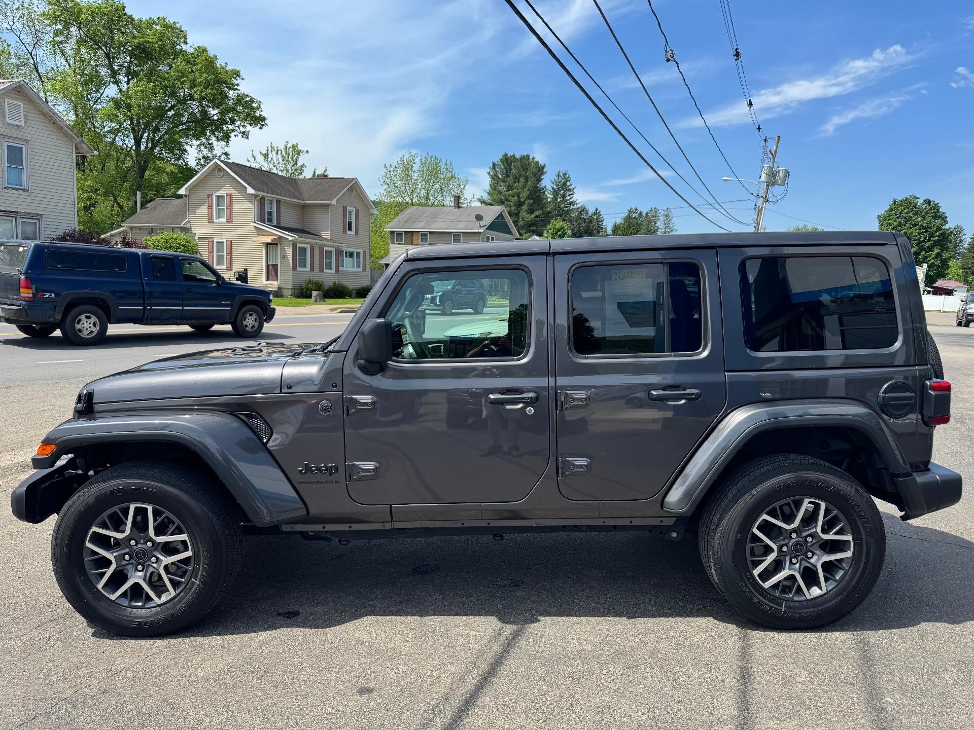 2025 Jeep Wrangler Sahara
