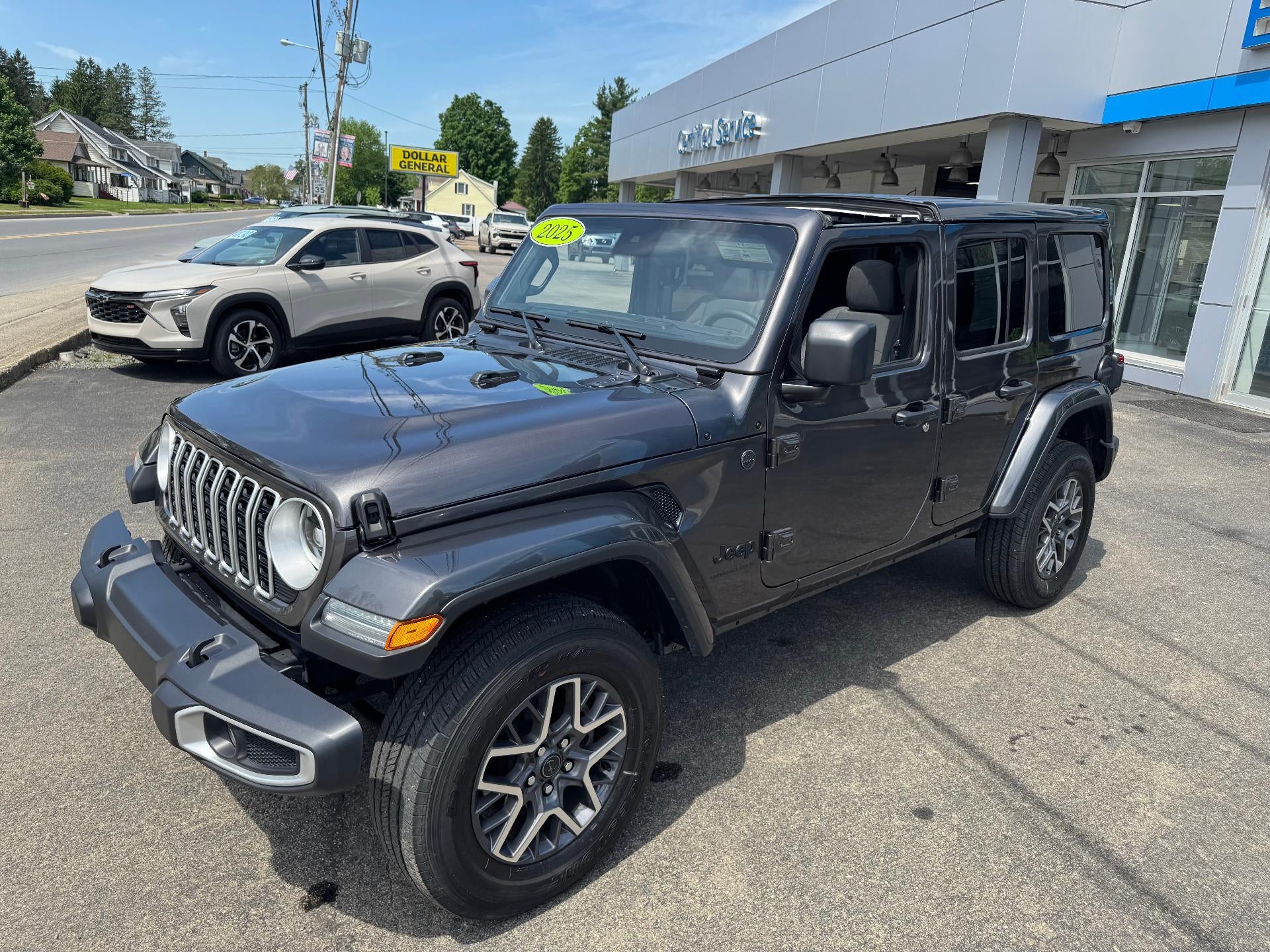 2025 Jeep Wrangler Sahara