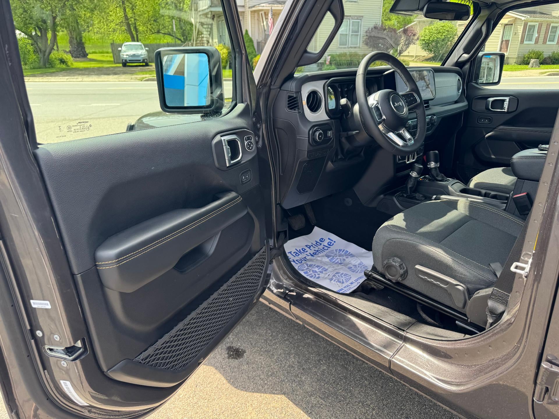 2025 Jeep Wrangler Sahara