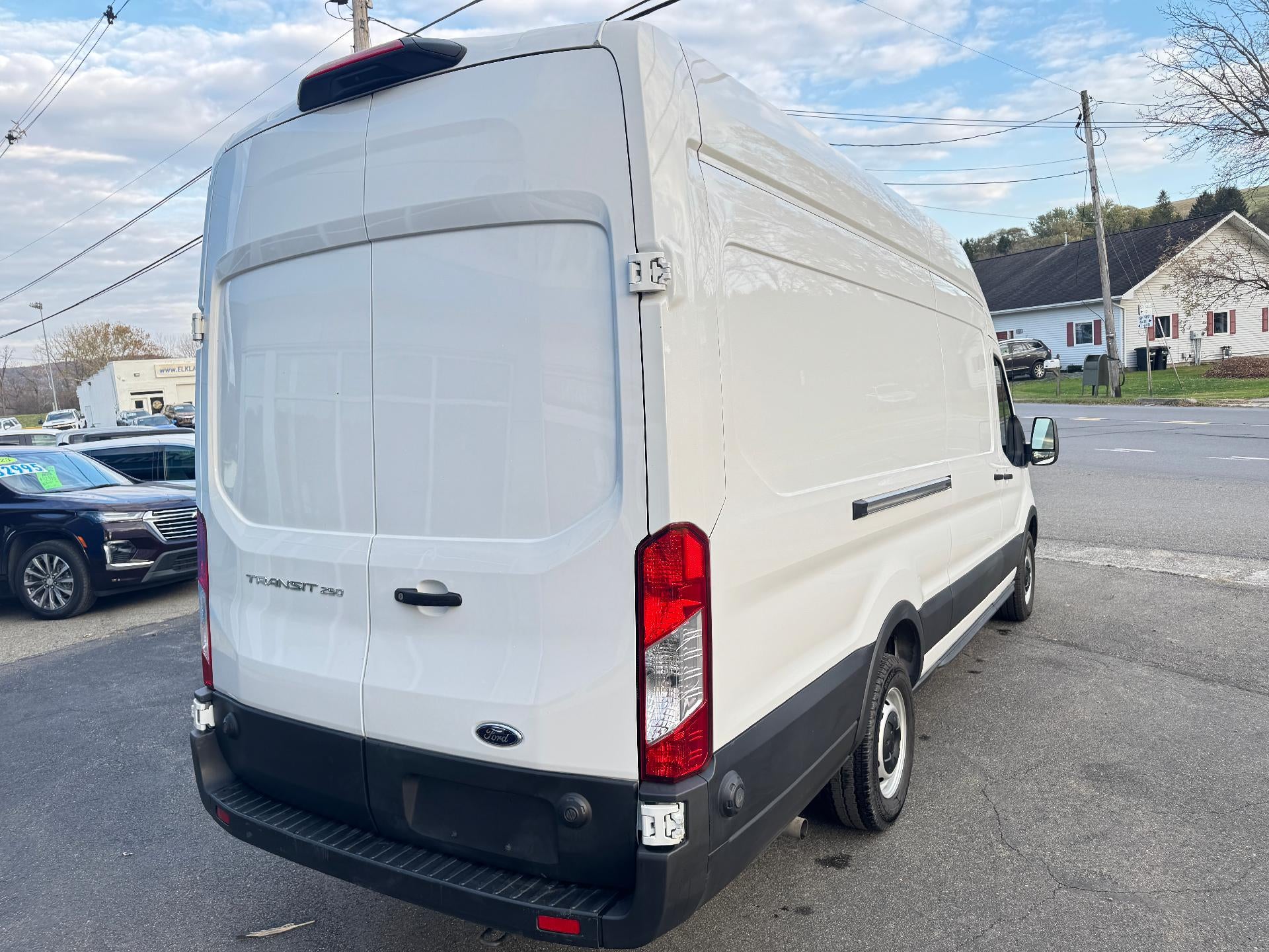 2025 Ford Transit Cargo Van Base