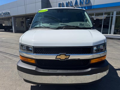 2025 Chevrolet Express Passenger 1LT