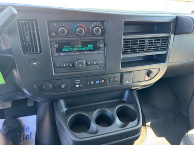 2025 Chevrolet Express Passenger 1LT
