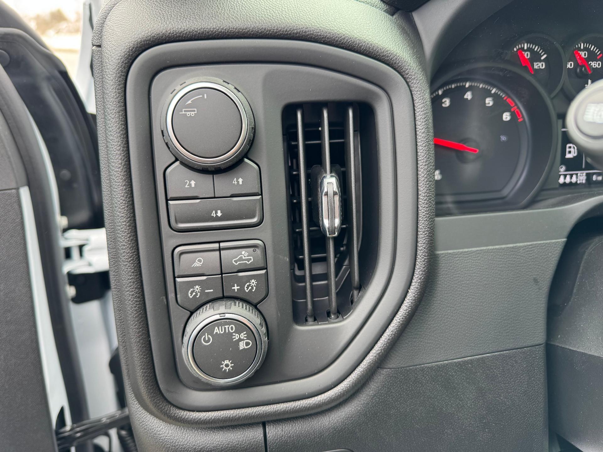 2026 Chevrolet Silverado 3500 HD WT