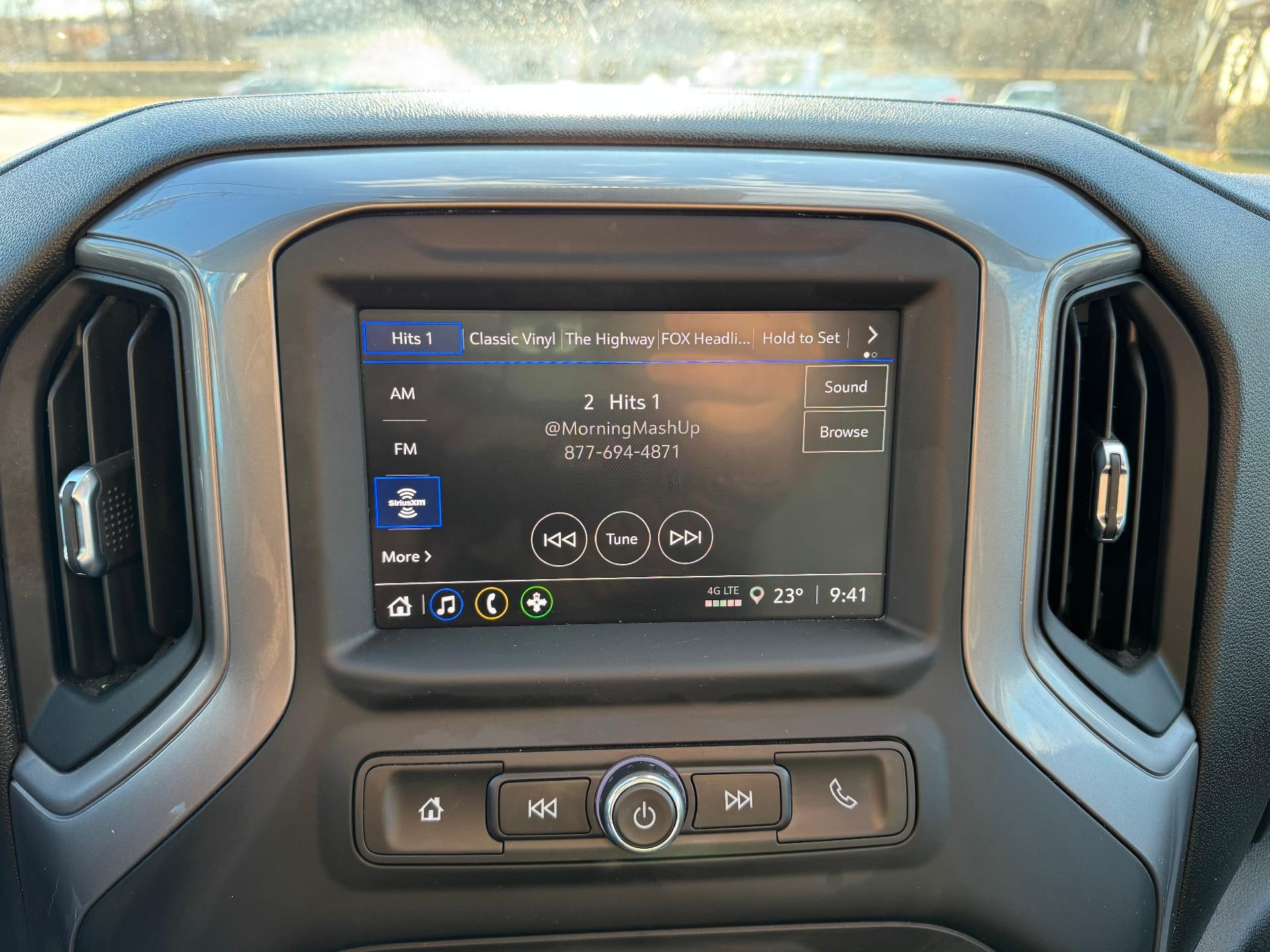 2023 Chevrolet Silverado 1500 Custom