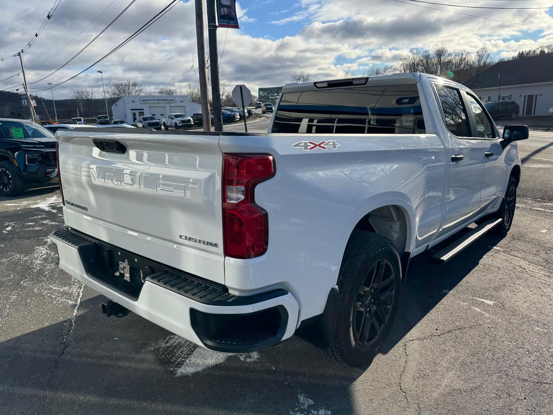 2023 Chevrolet Silverado 1500 Custom