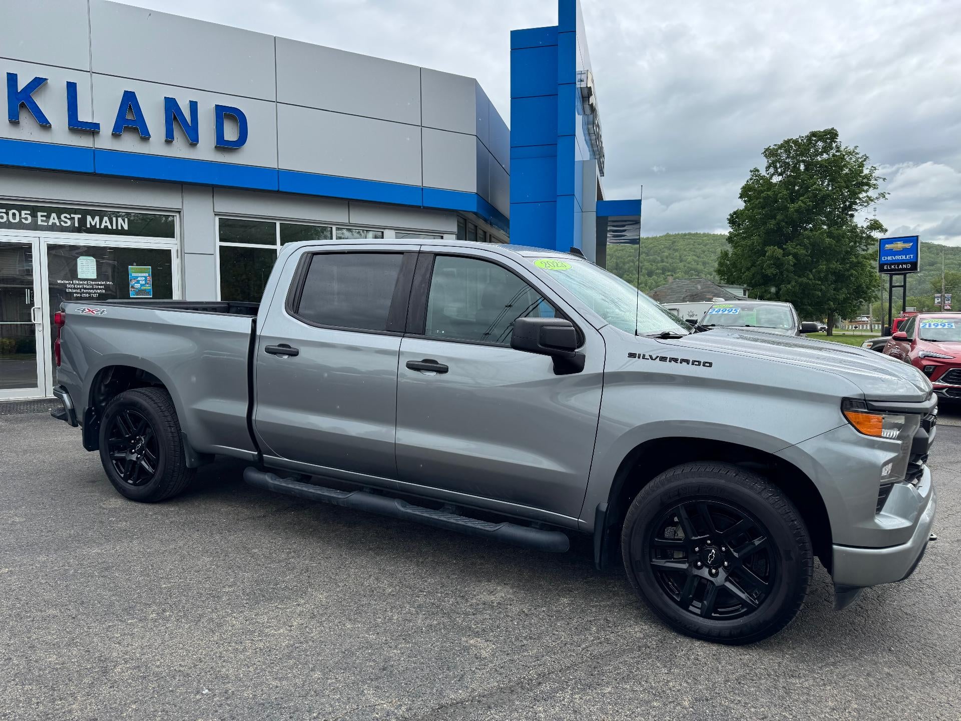 2023 Chevrolet Silverado 1500 Custom