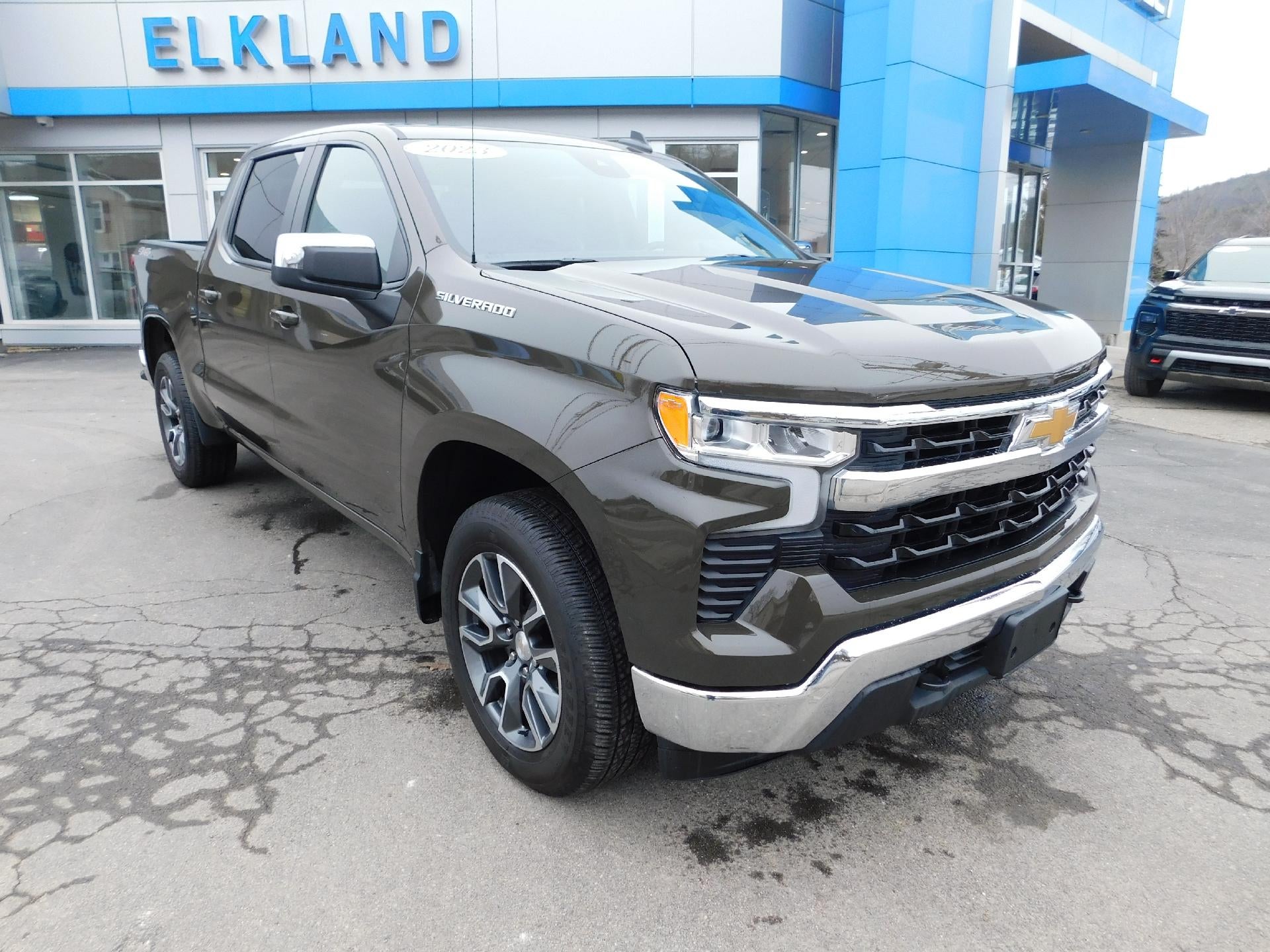 2023 Chevrolet Silverado 1500 LT (2FL)