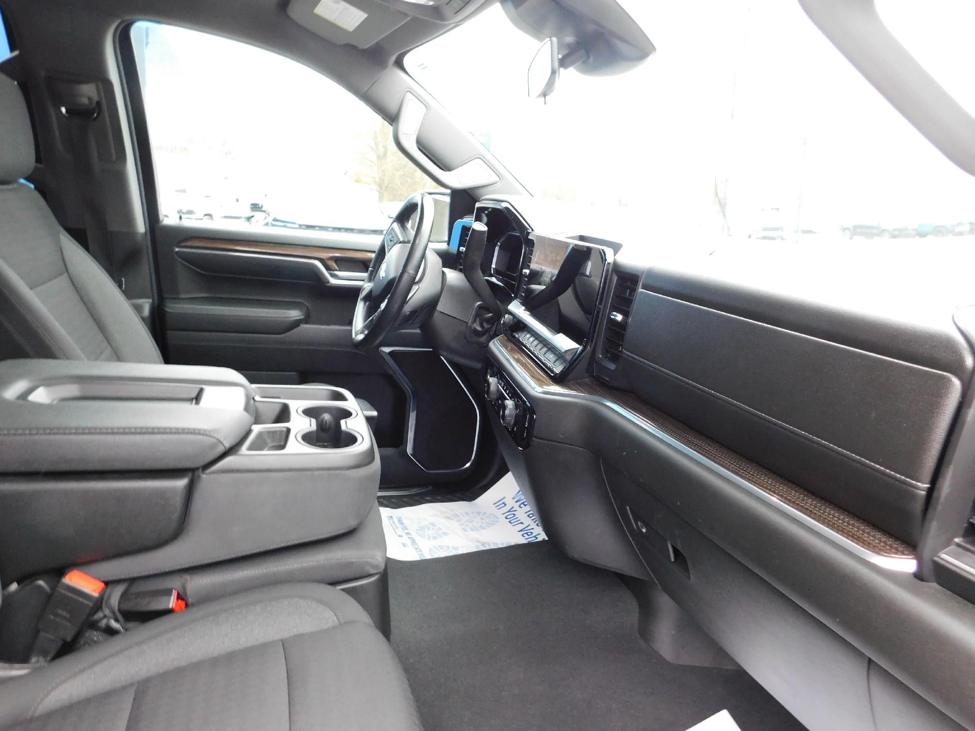 2023 Chevrolet Silverado 1500 LT (2FL)