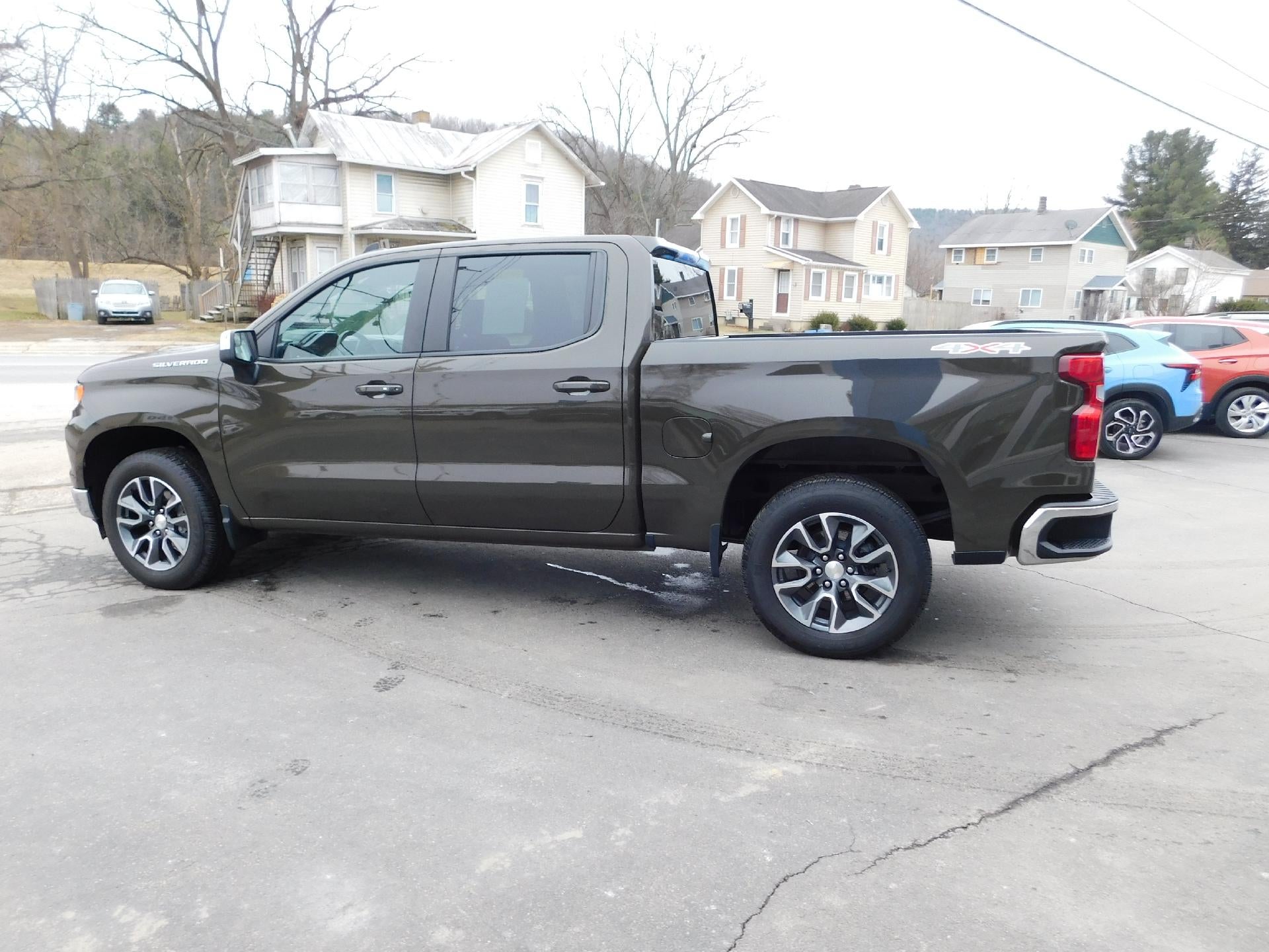 2023 Chevrolet Silverado 1500 LT (2FL)