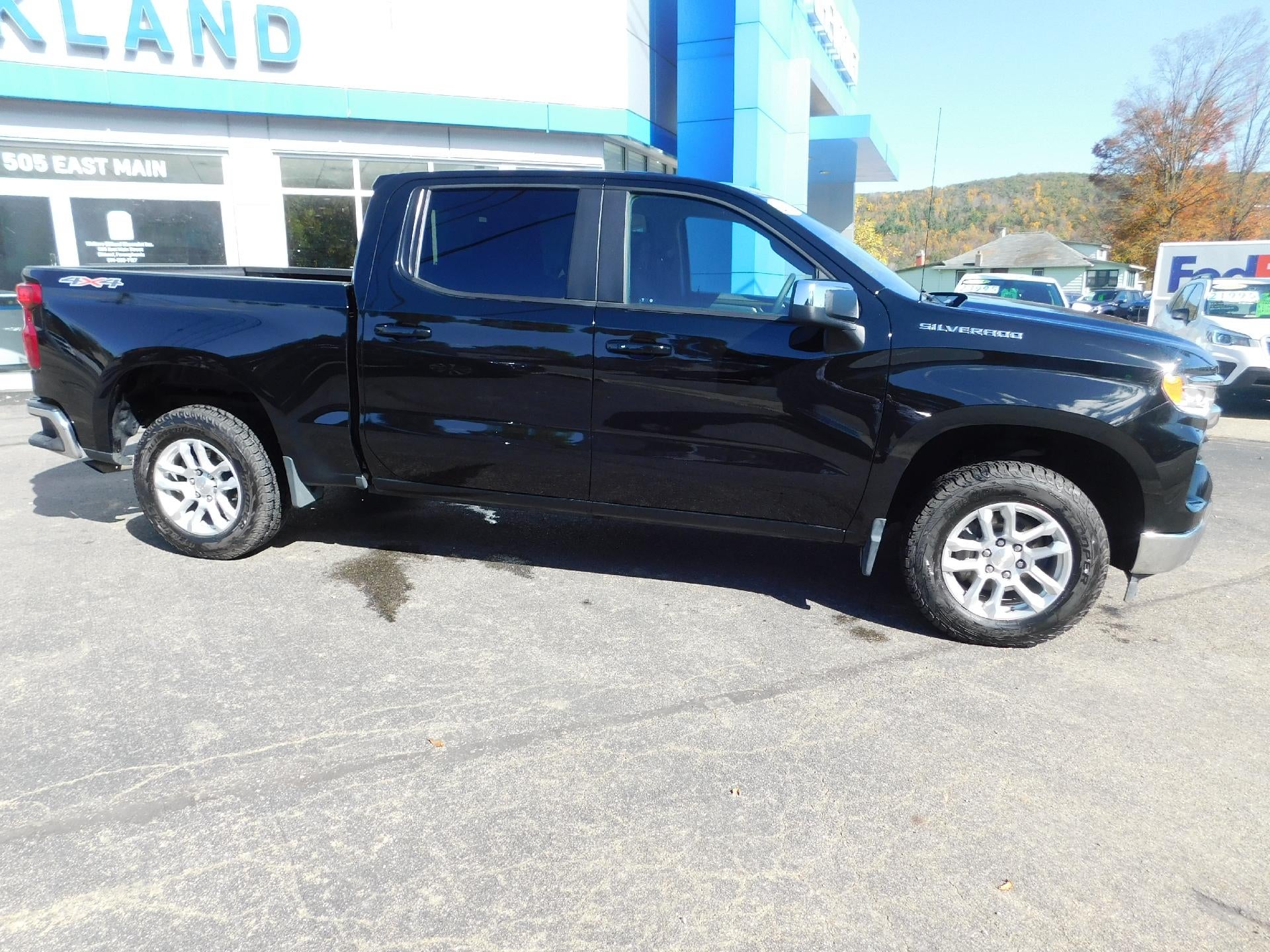 2024 Chevrolet Silverado 1500 LT (2FL)