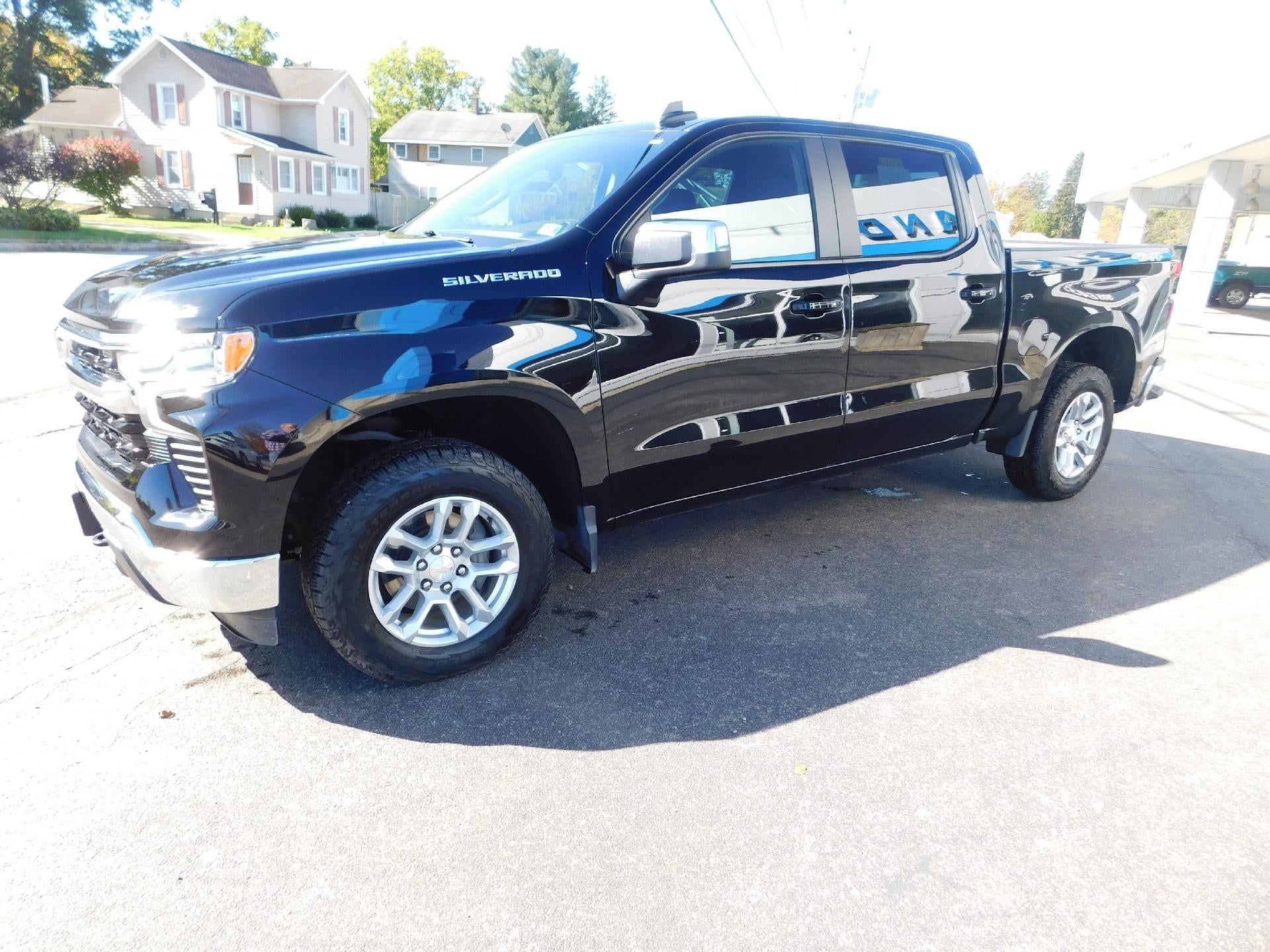 2024 Chevrolet Silverado 1500 LT (2FL)