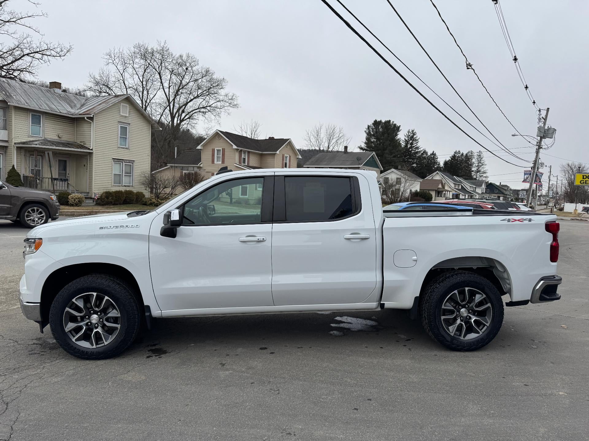 2022 Chevrolet Silverado 1500 LT (2FL)