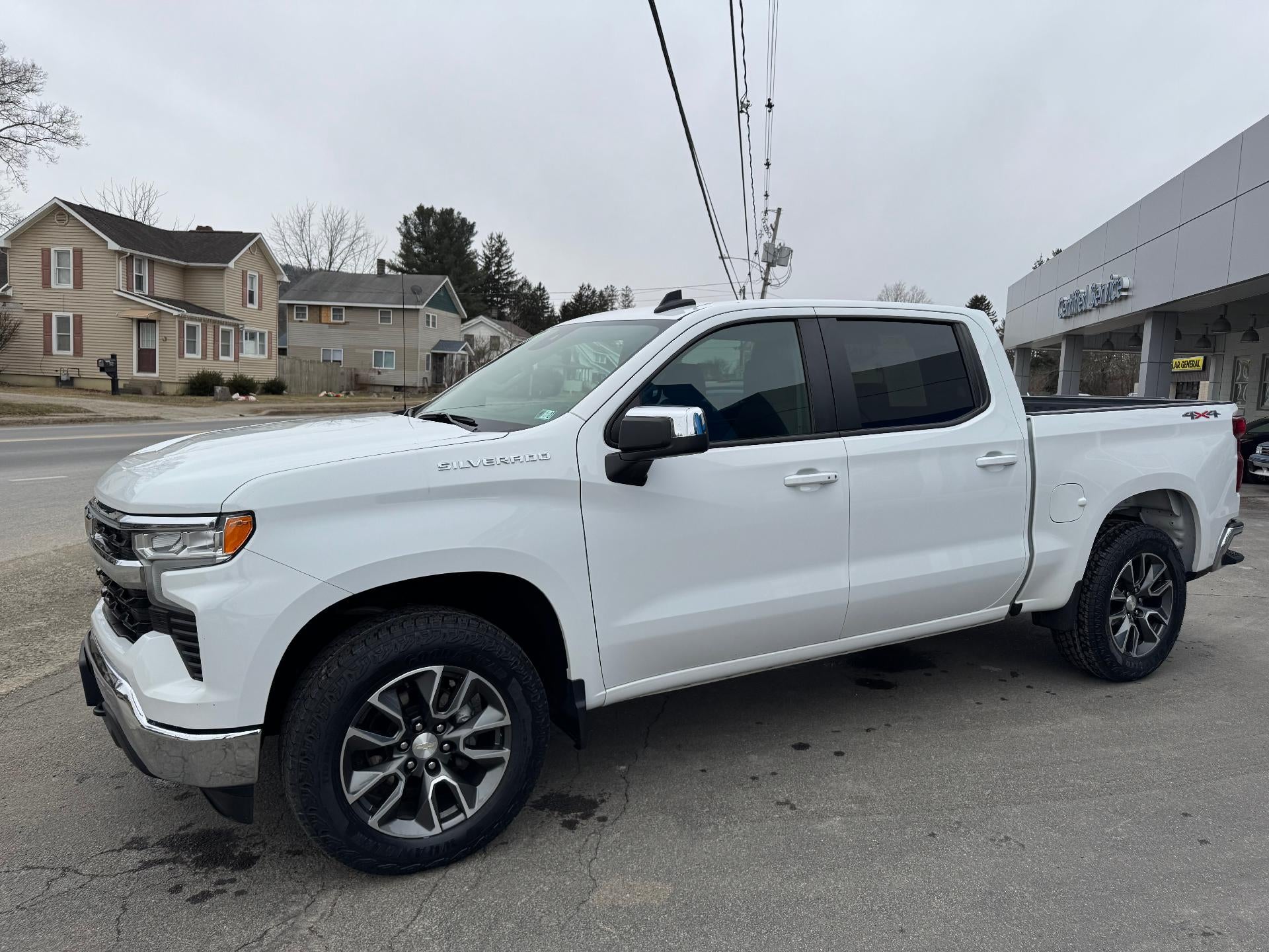 2022 Chevrolet Silverado 1500 LT (2FL)
