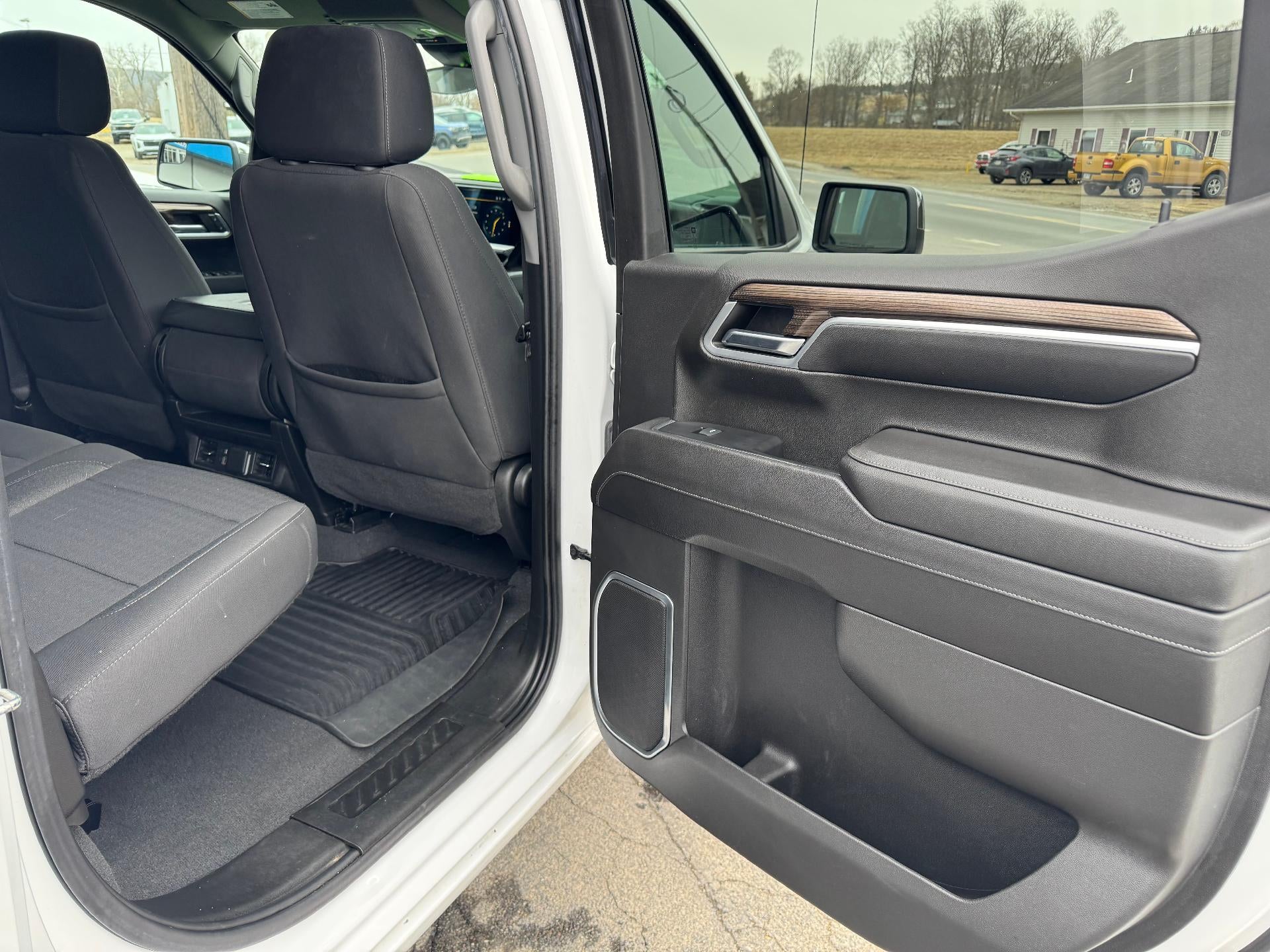 2022 Chevrolet Silverado 1500 LT (2FL)