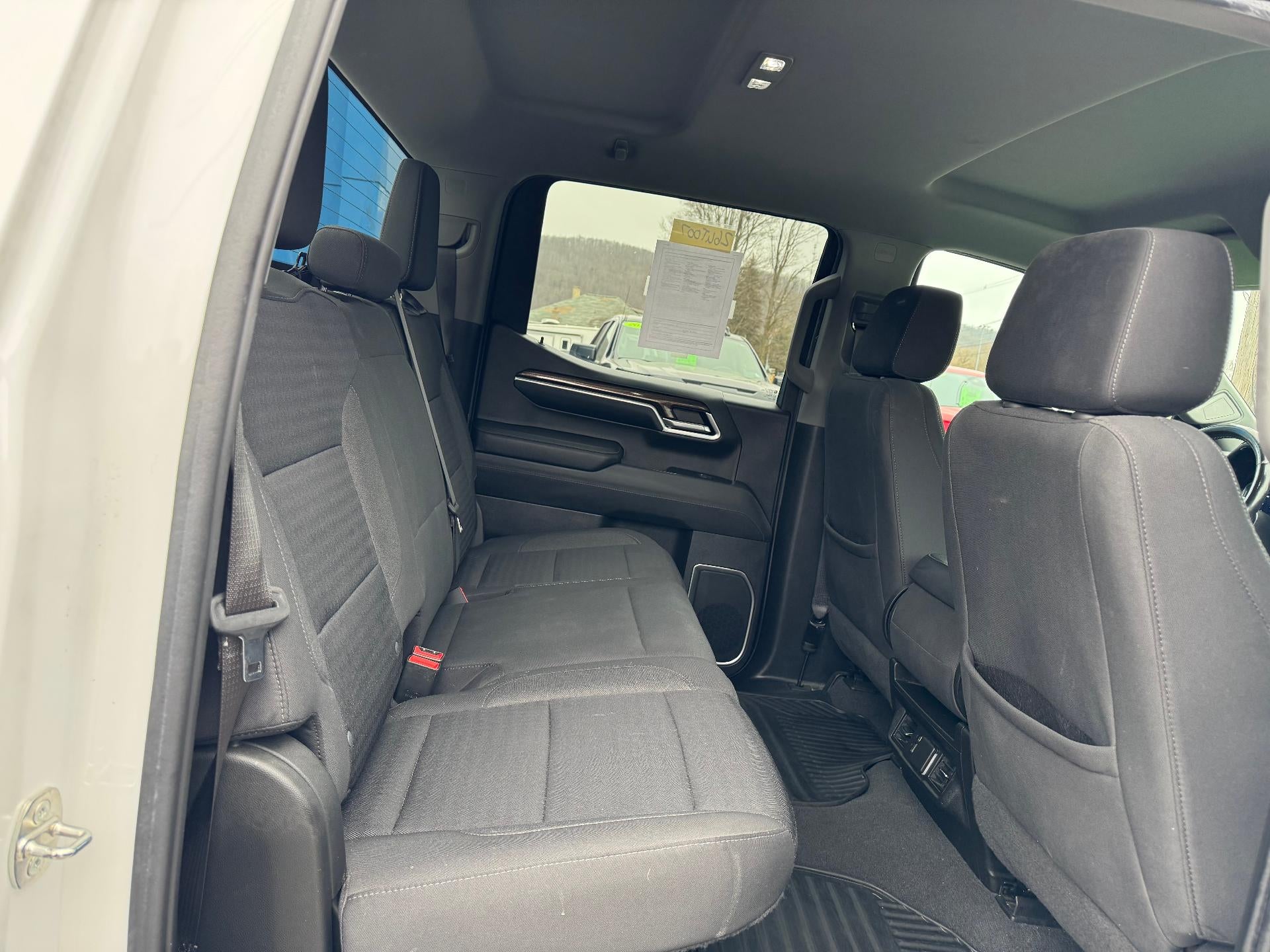 2022 Chevrolet Silverado 1500 LT (2FL)