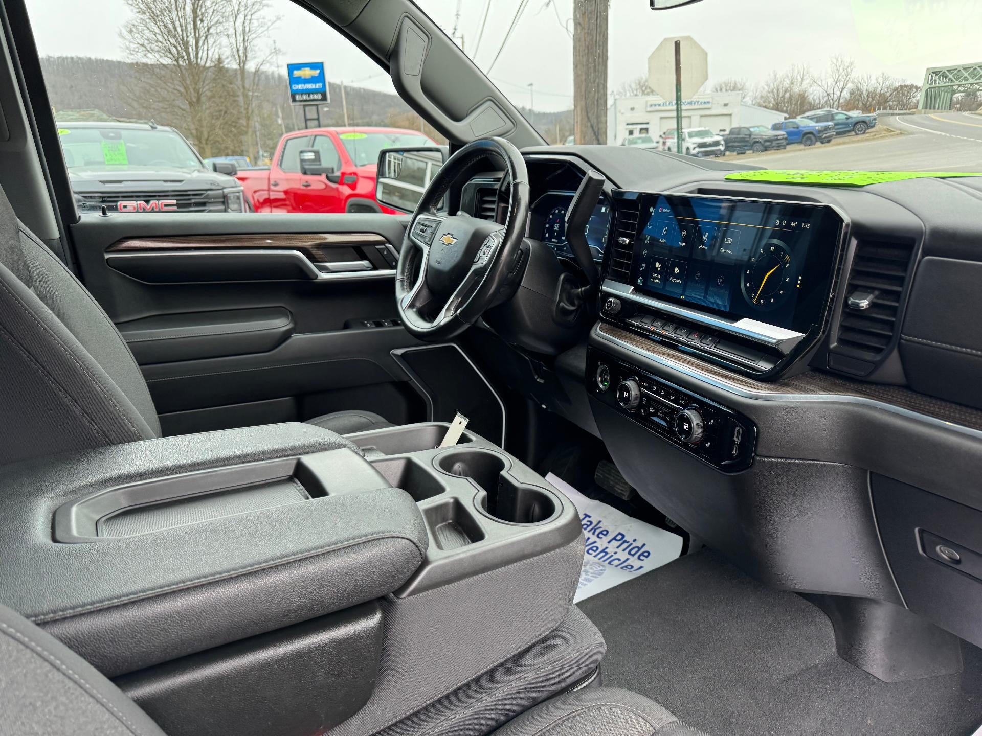 2022 Chevrolet Silverado 1500 LT (2FL)