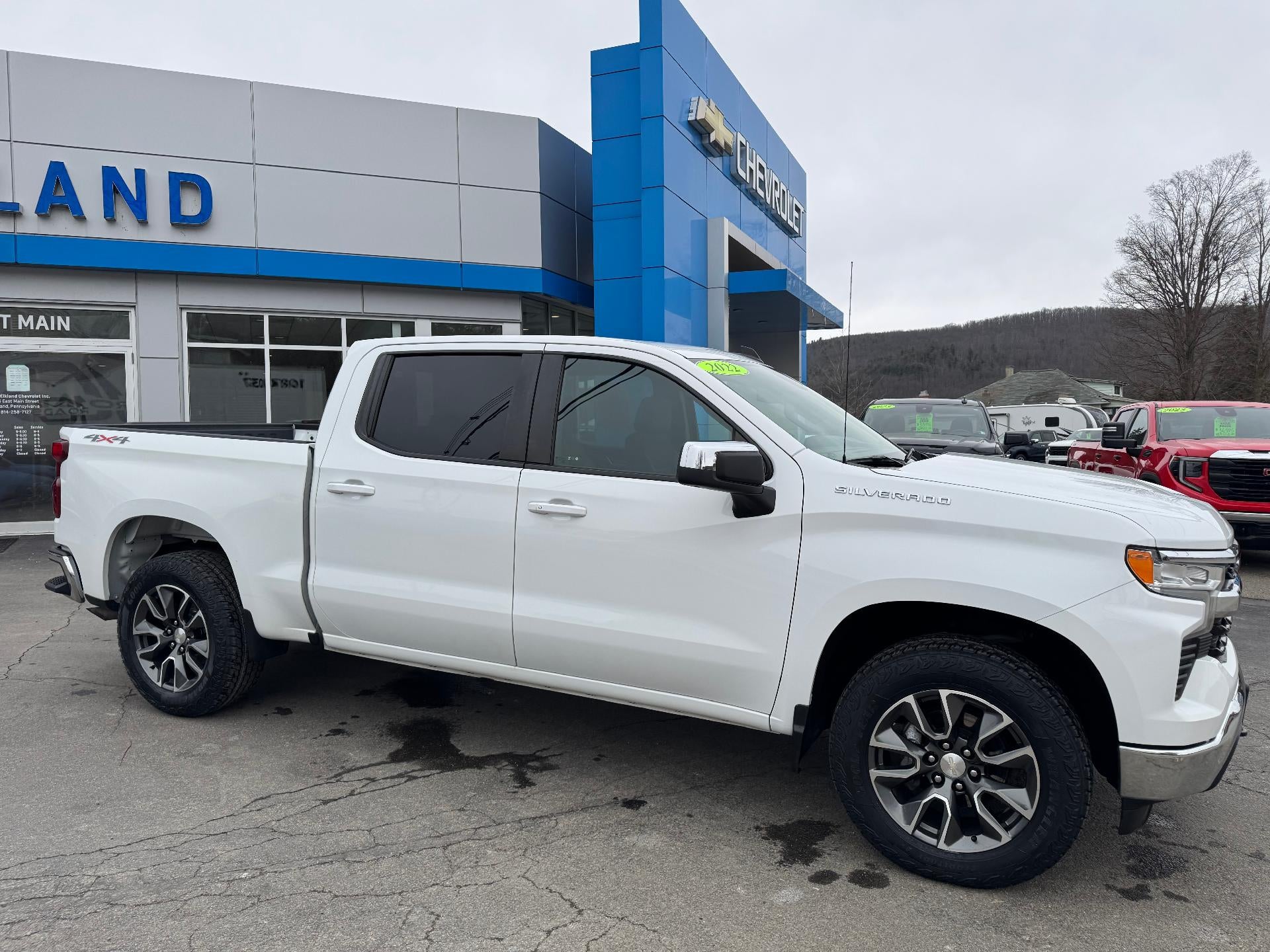 2022 Chevrolet Silverado 1500 LT (2FL)
