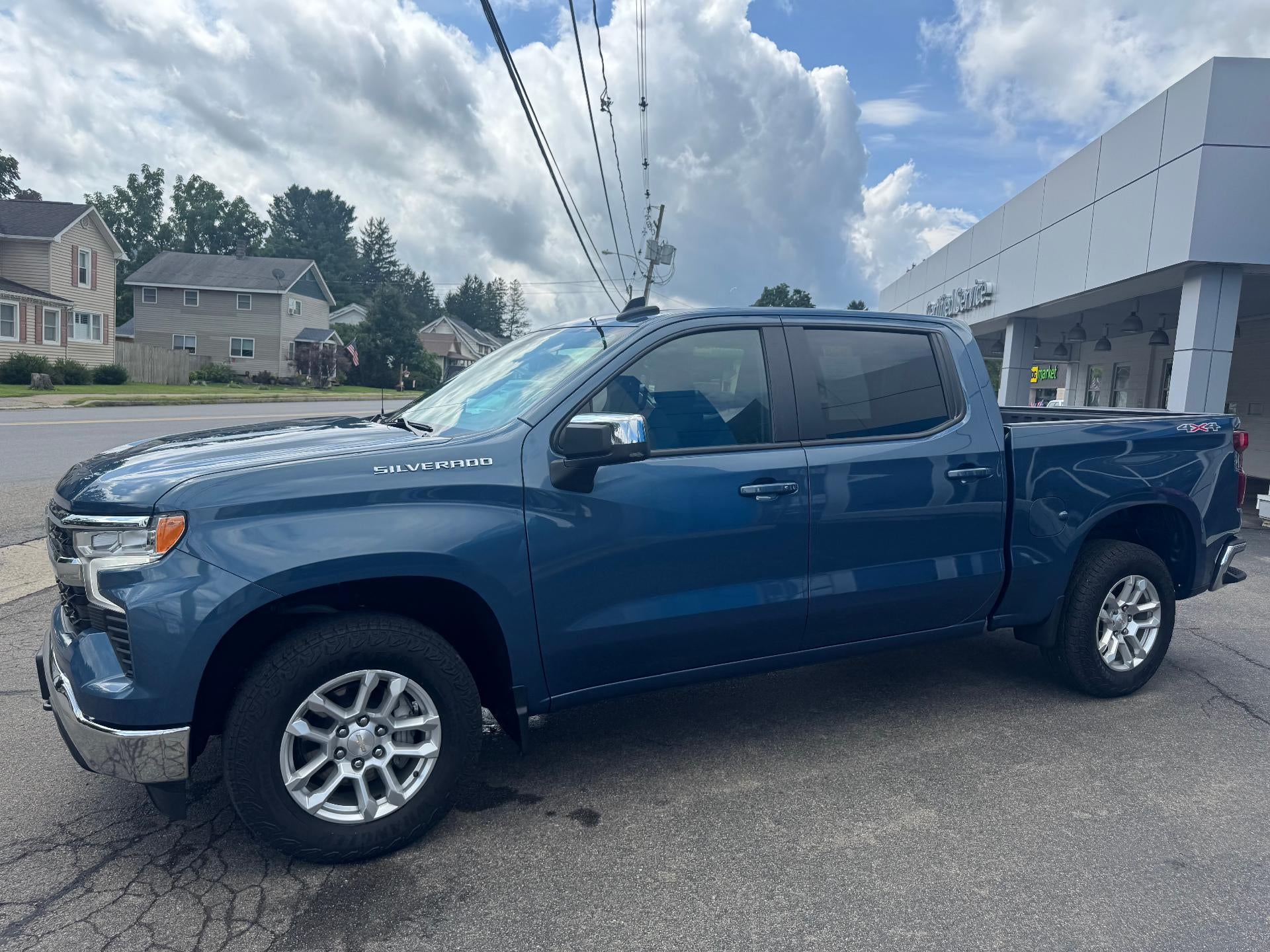 2024 Chevrolet Silverado 1500 LT (2FL)