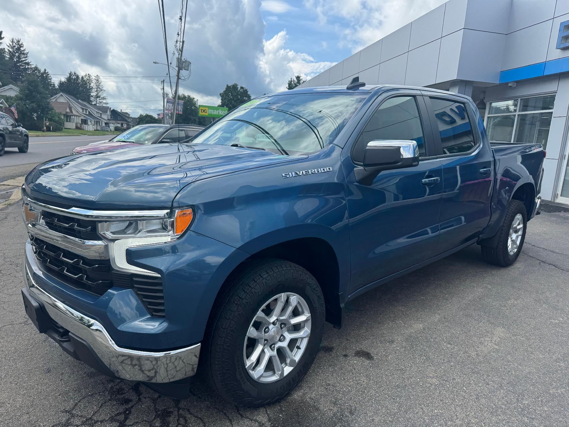 2024 Chevrolet Silverado 1500 LT (2FL)