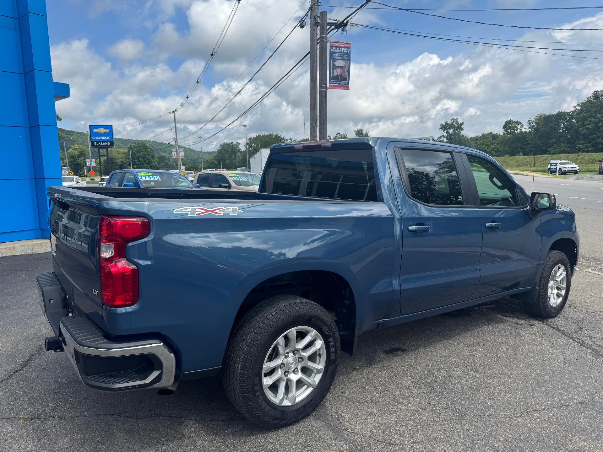 2024 Chevrolet Silverado 1500 LT (2FL)