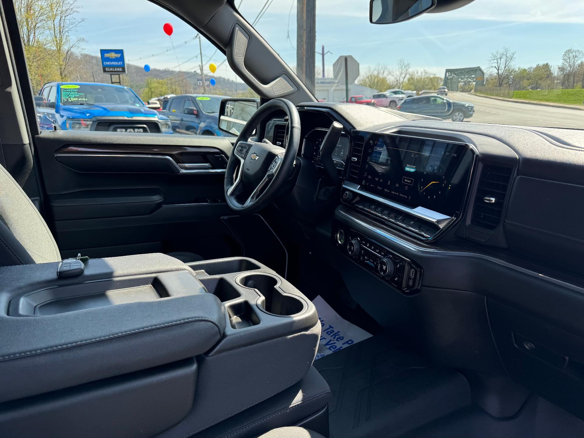 2024 Chevrolet Silverado 1500 LT (2FL)