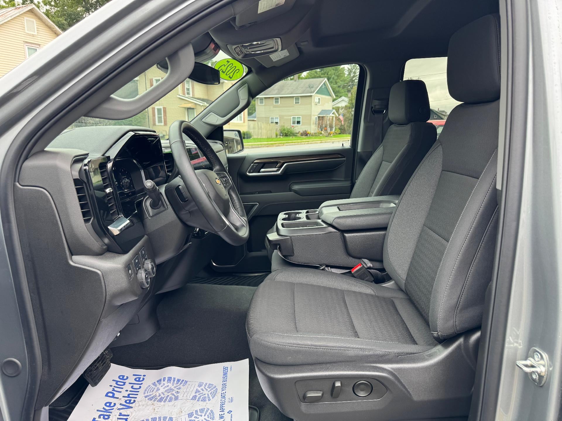 2025 Chevrolet Silverado 1500 LT (2FL)