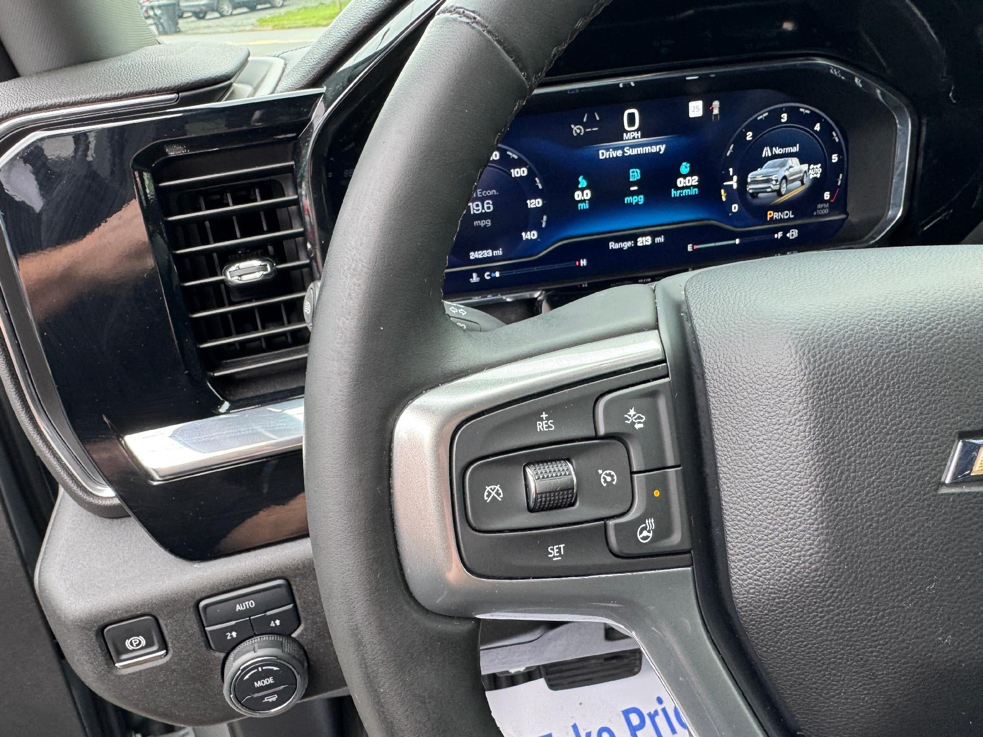 2025 Chevrolet Silverado 1500 LT (2FL)
