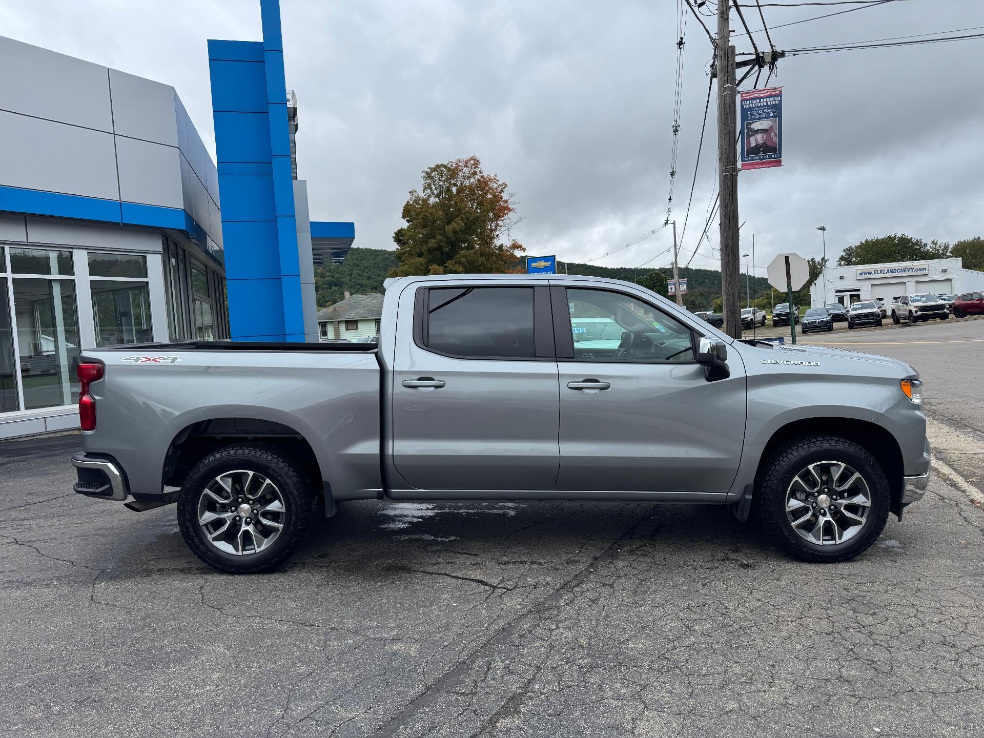 2025 Chevrolet Silverado 1500 LT (2FL)