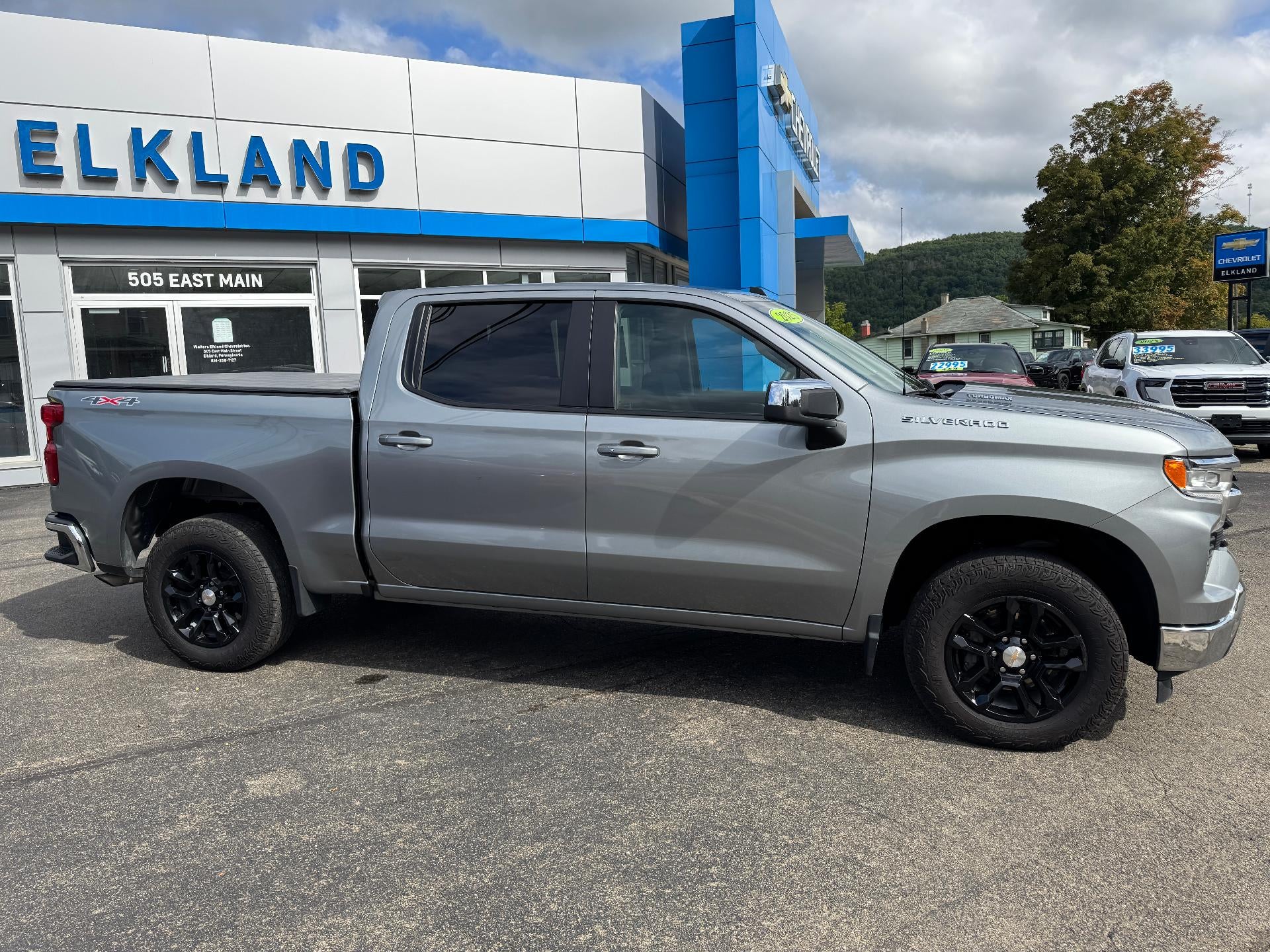 2025 Chevrolet Silverado 1500 LT (2FL)