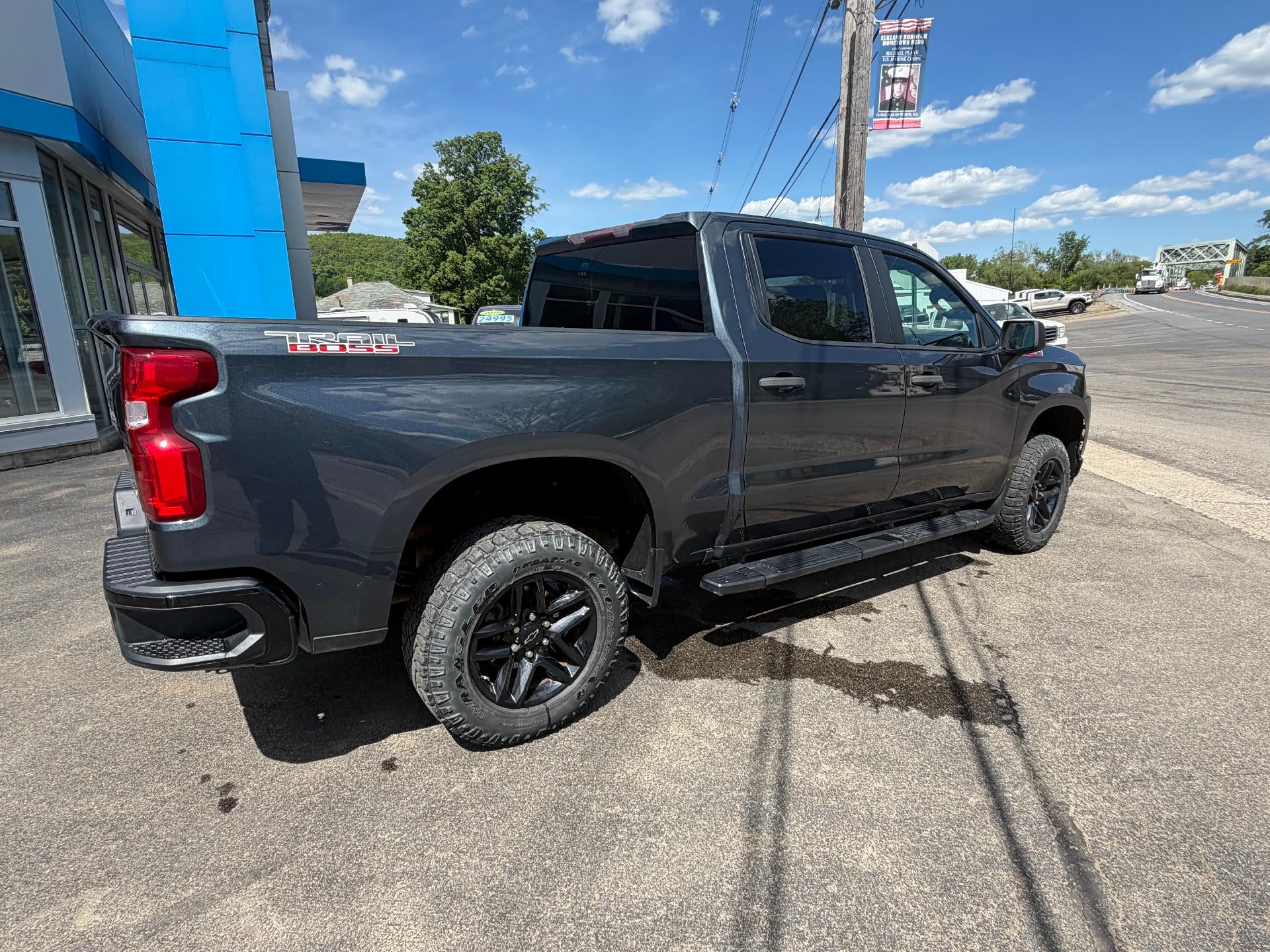 2021 Chevrolet Silverado 1500 Custom Trail Boss