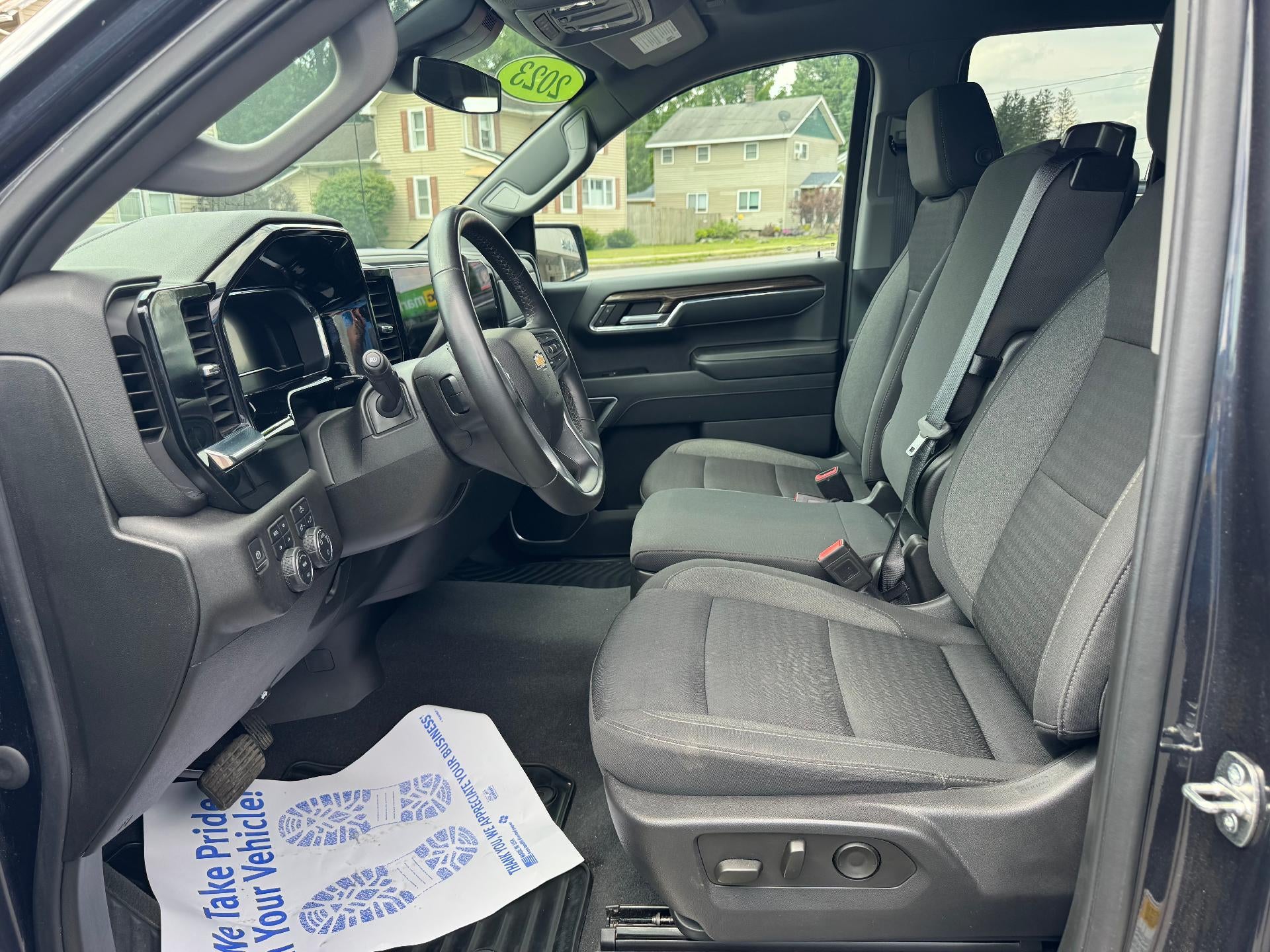 2023 Chevrolet Silverado 1500 LT