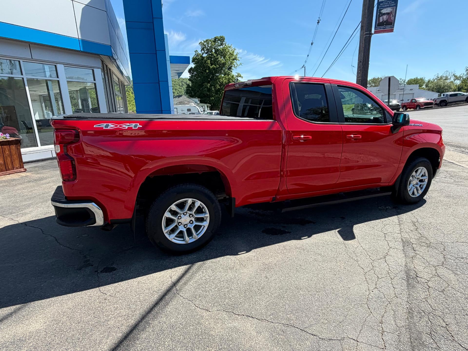 2024 Chevrolet Silverado 1500 LT (2FL)