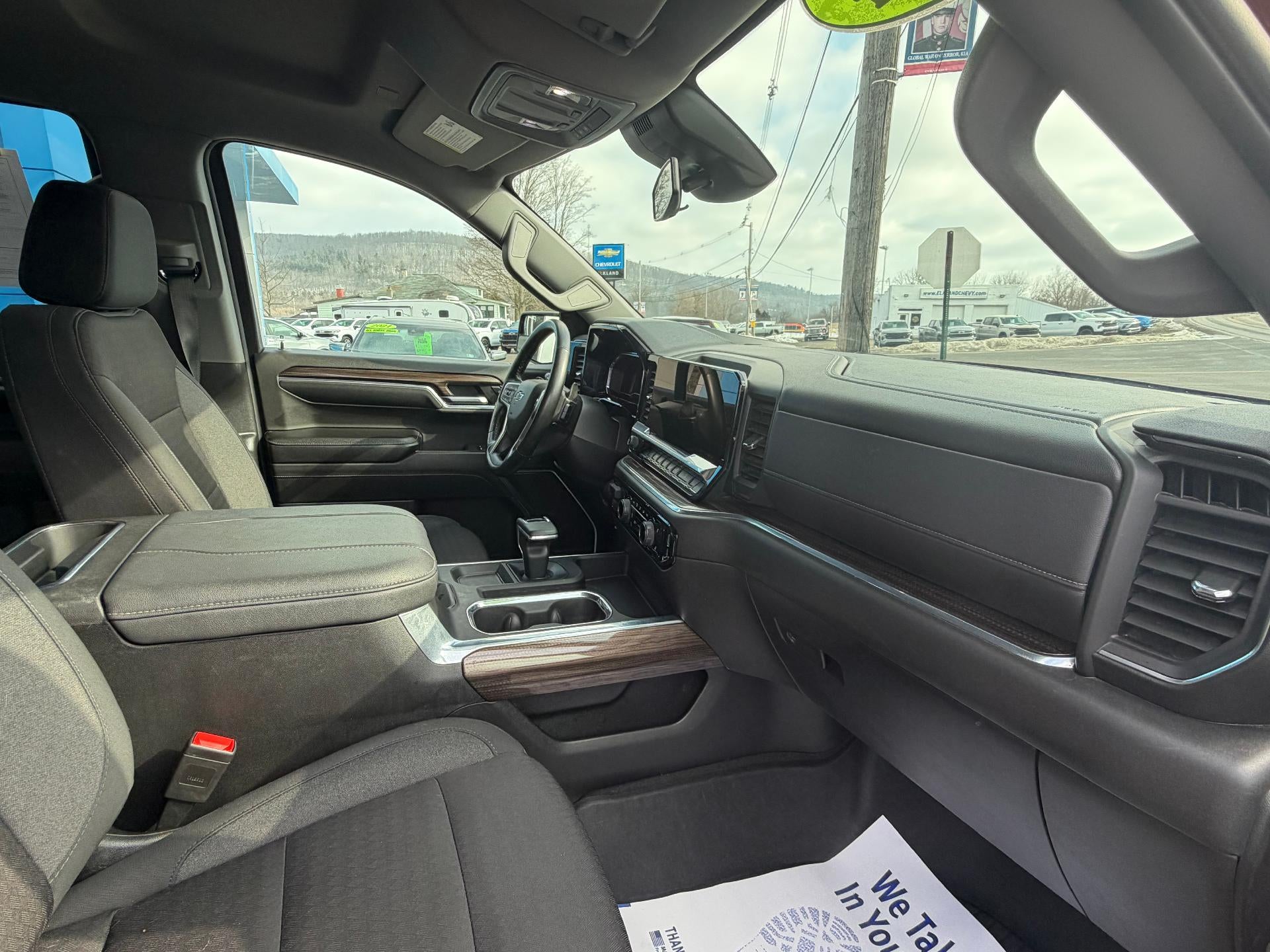 2024 Chevrolet Silverado 1500 RST