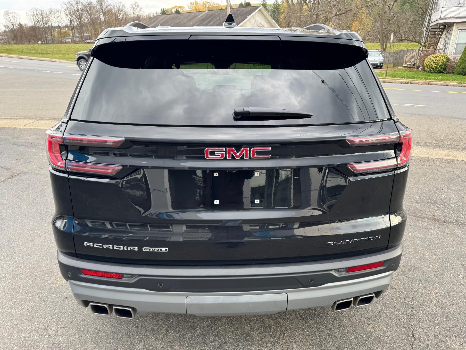 2025 GMC Acadia Elevation