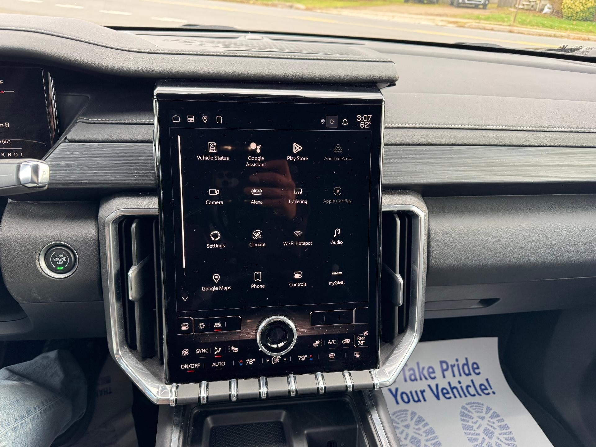 2025 GMC Acadia Elevation