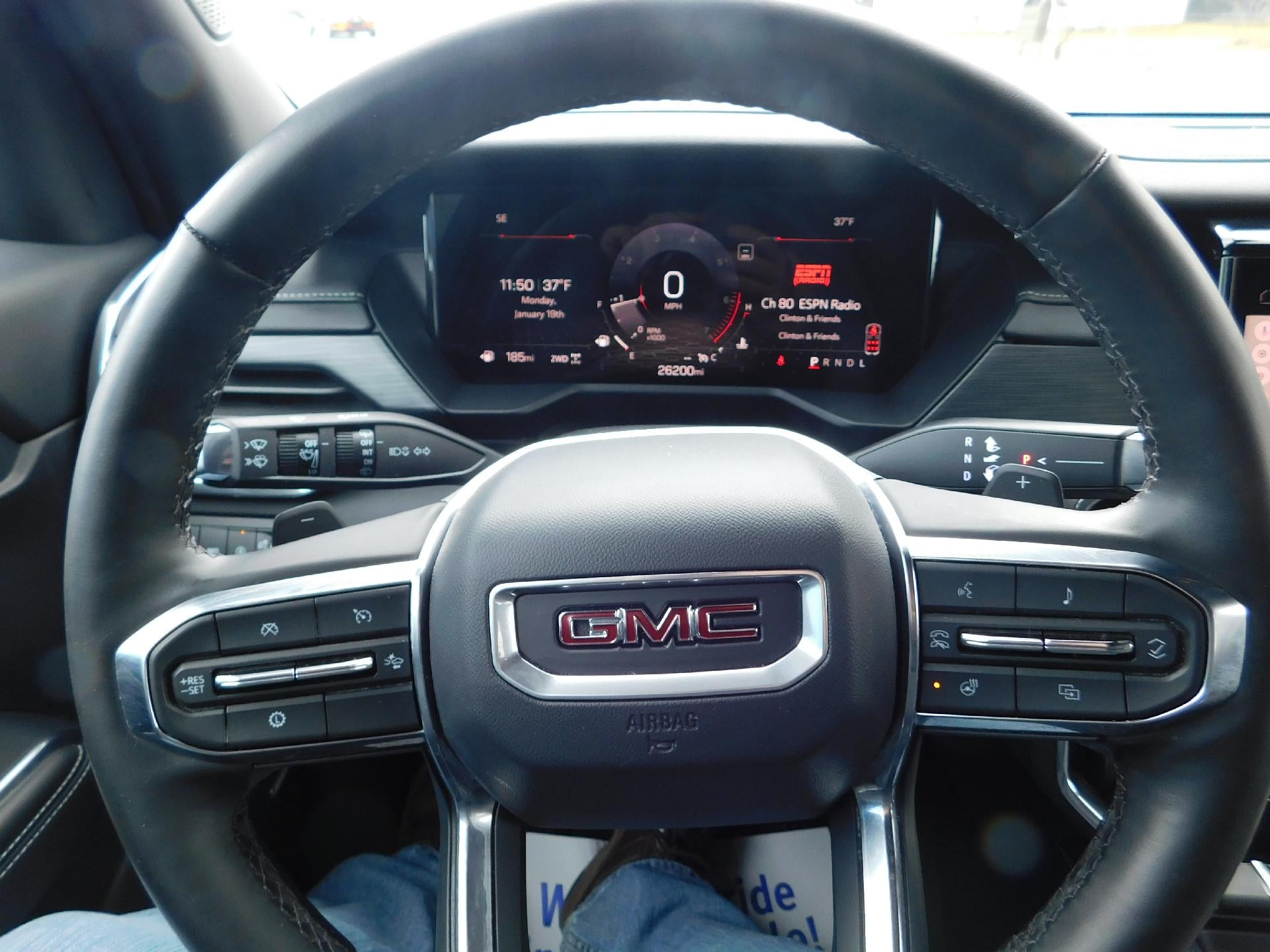 2025 GMC Acadia Elevation