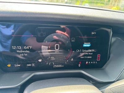 2025 GMC Acadia Elevation
