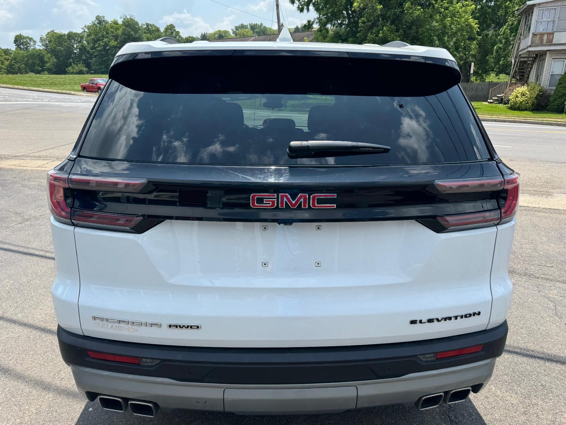 2025 GMC Acadia Elevation