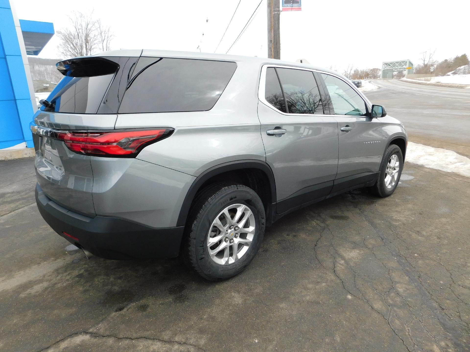 2023 Chevrolet Traverse LS