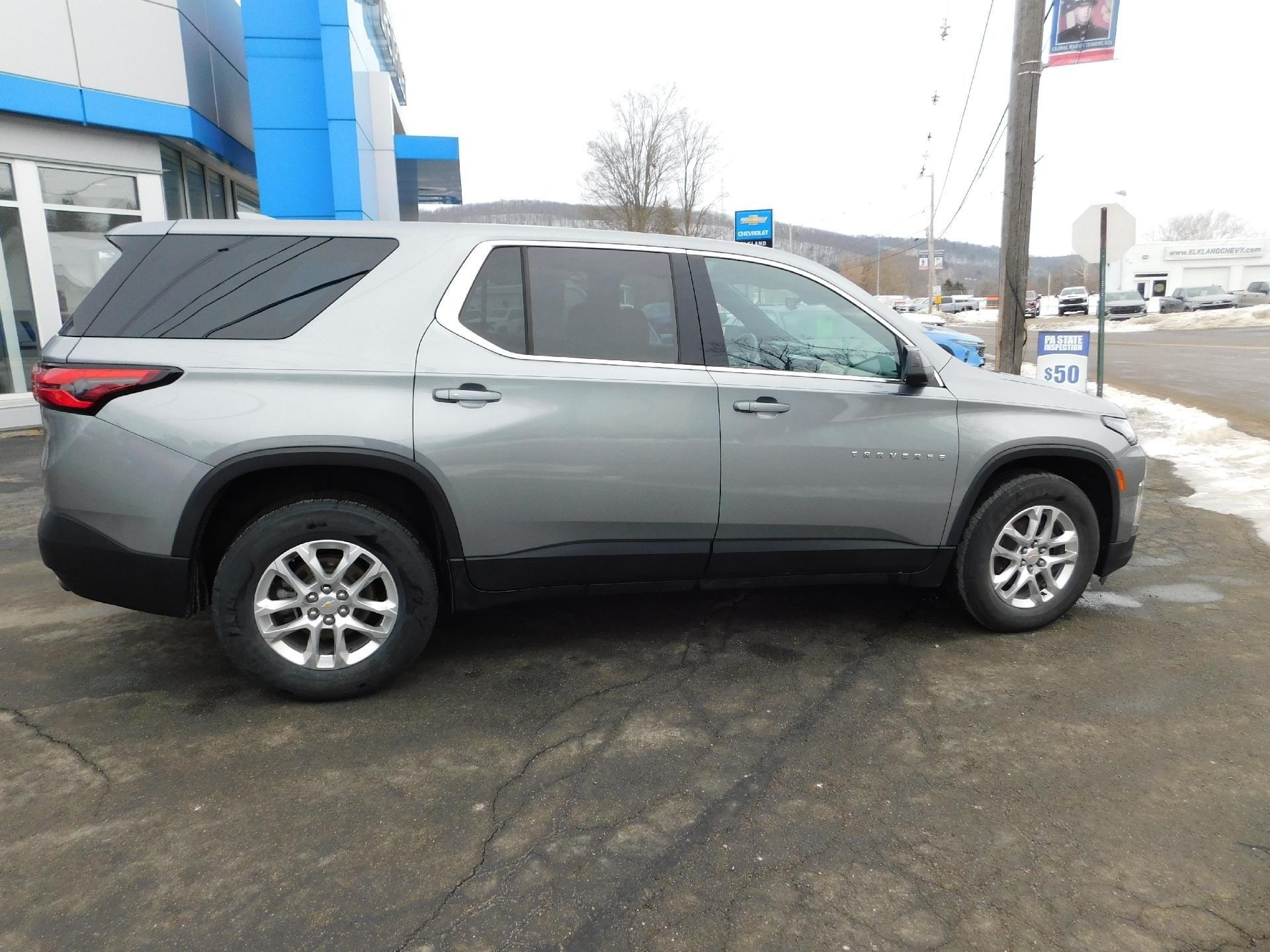 2023 Chevrolet Traverse LS