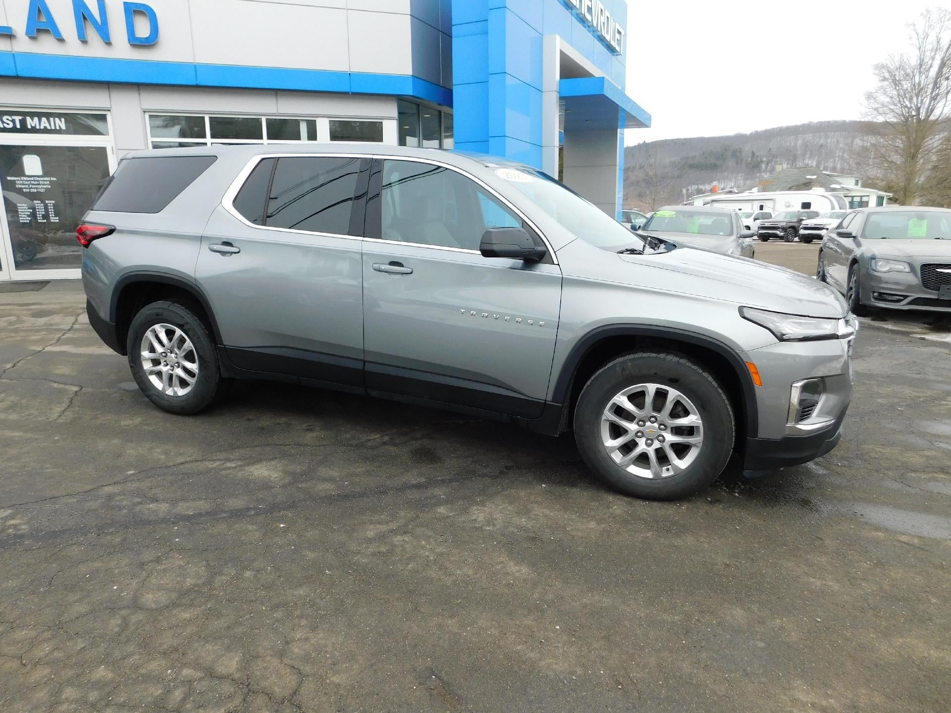 2023 Chevrolet Traverse LS