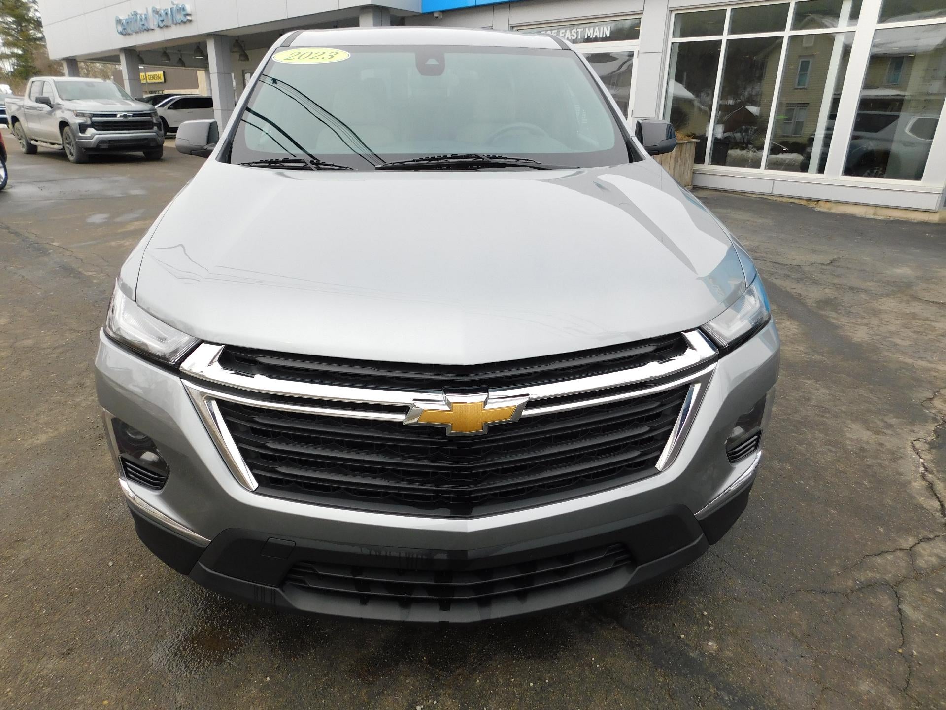 2023 Chevrolet Traverse LS