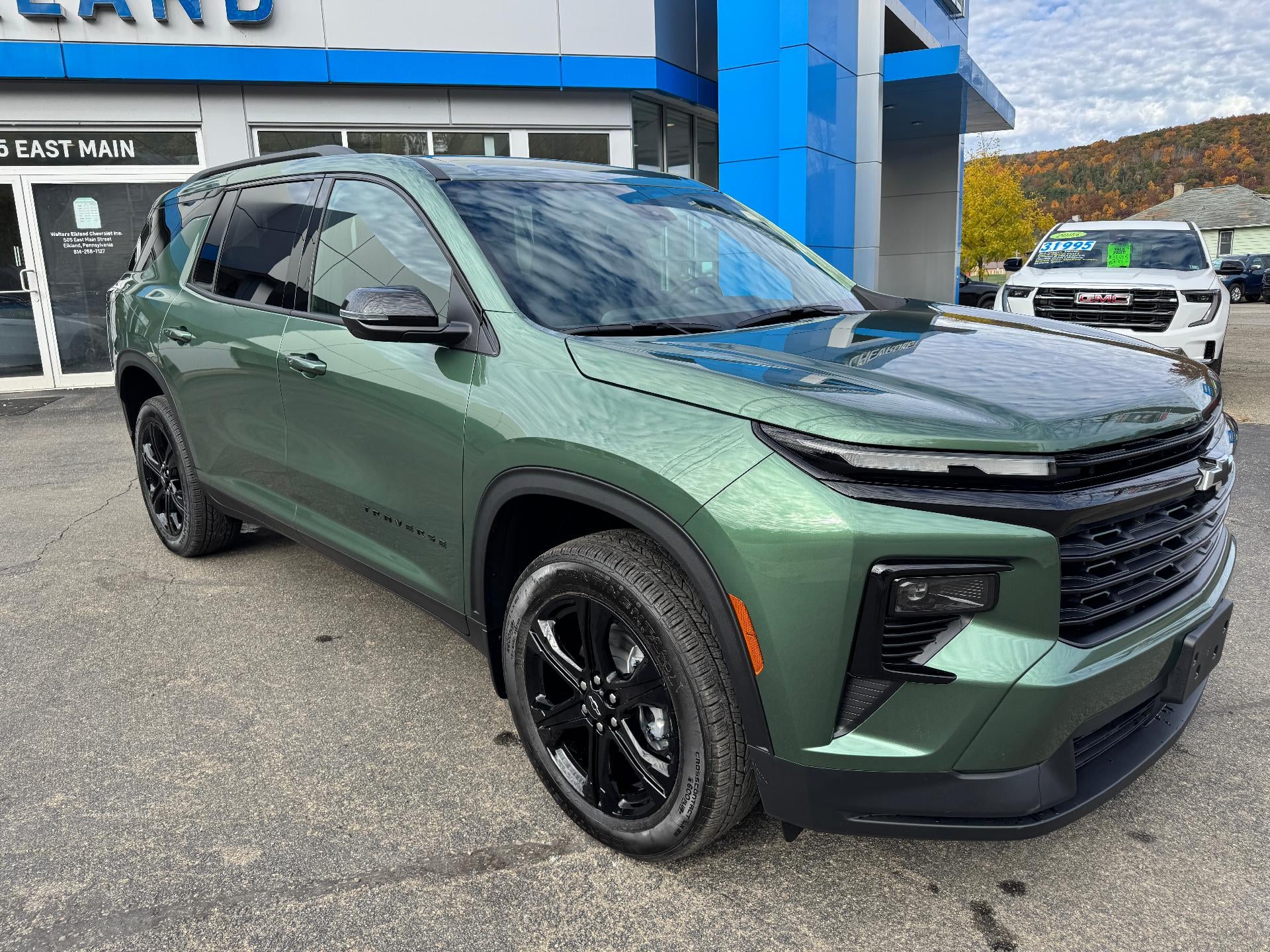 2027 Chevrolet Traverse LT