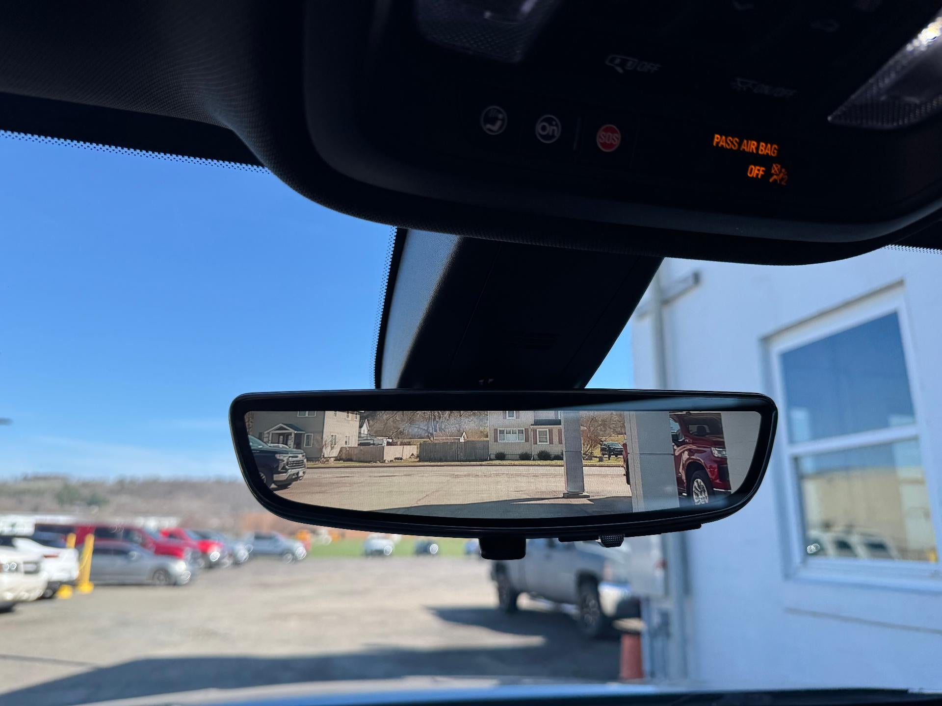 2022 Chevrolet Traverse LT Leather