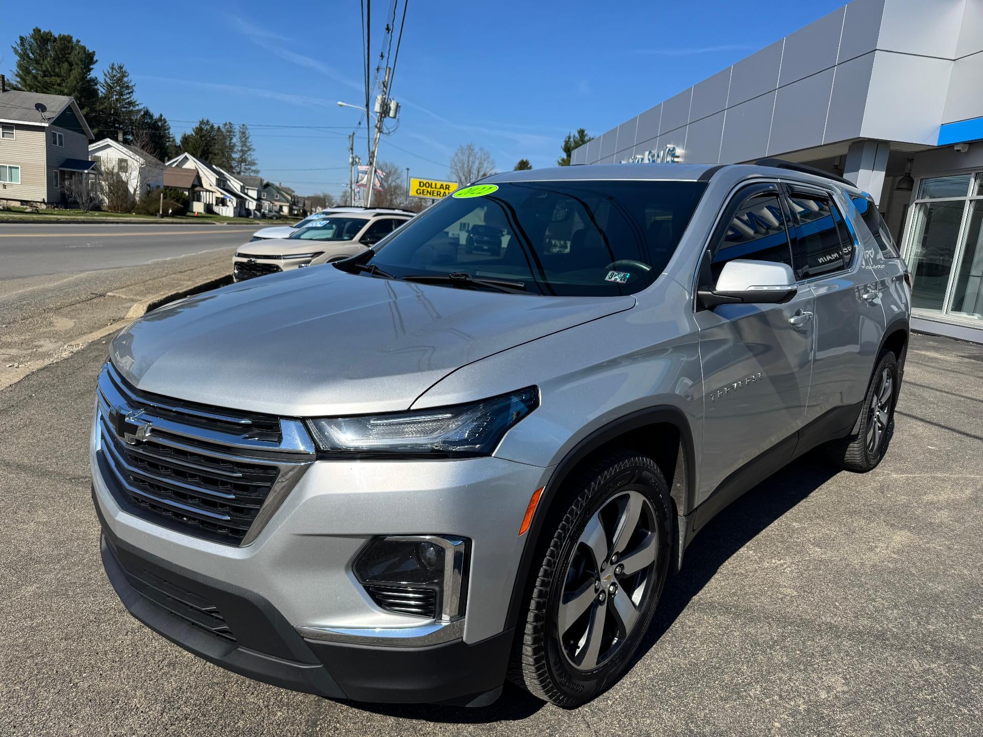 2022 Chevrolet Traverse LT Leather