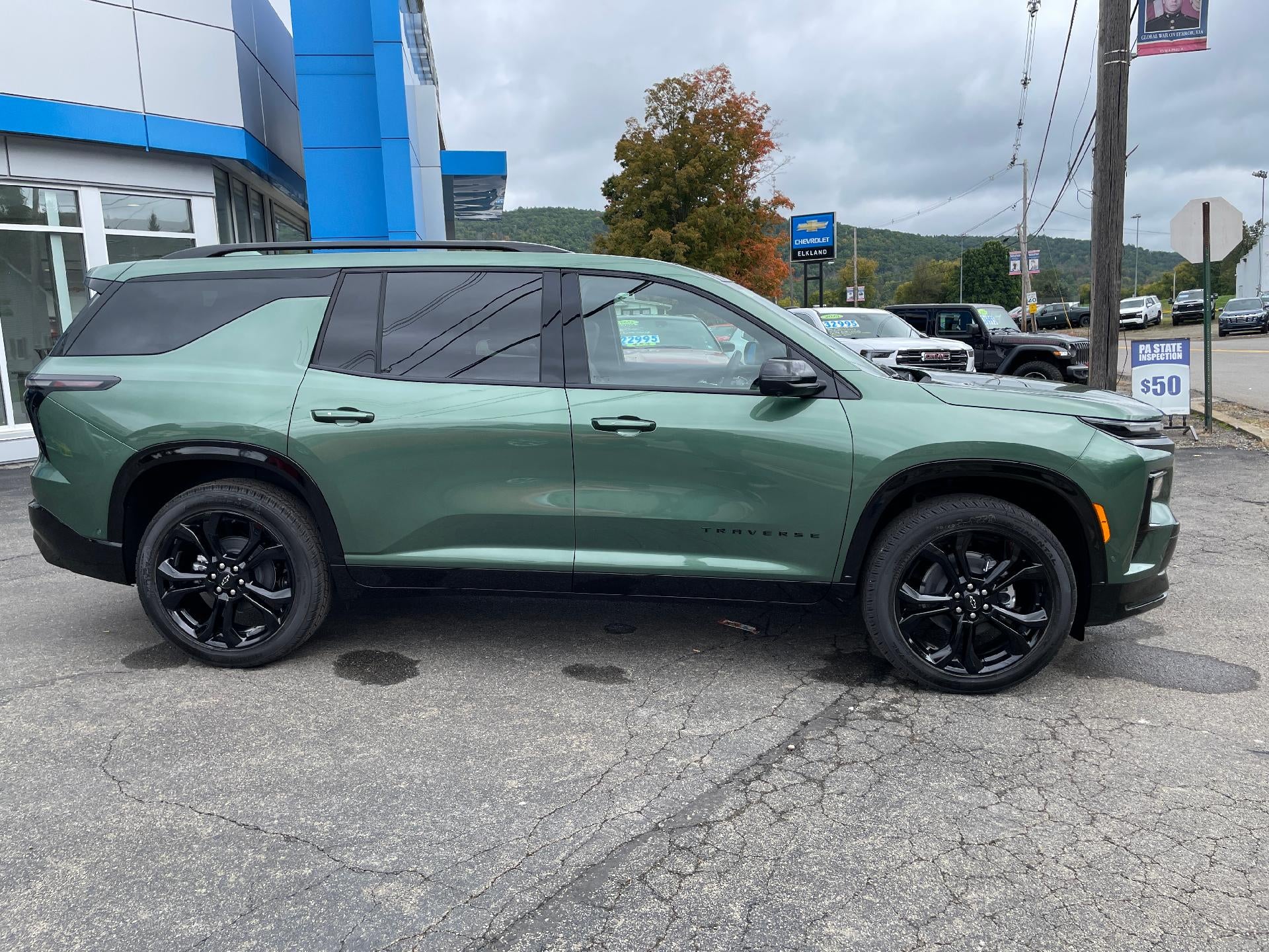2027 Chevrolet Traverse RS