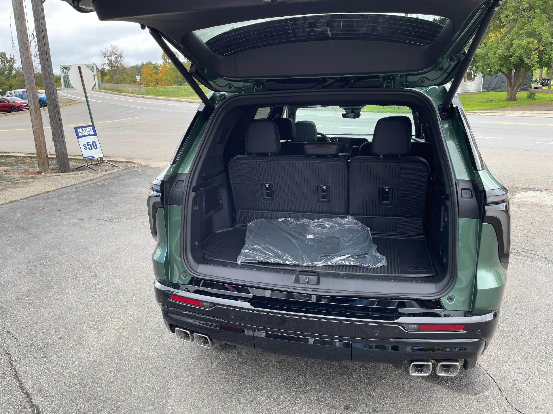 2027 Chevrolet Traverse RS