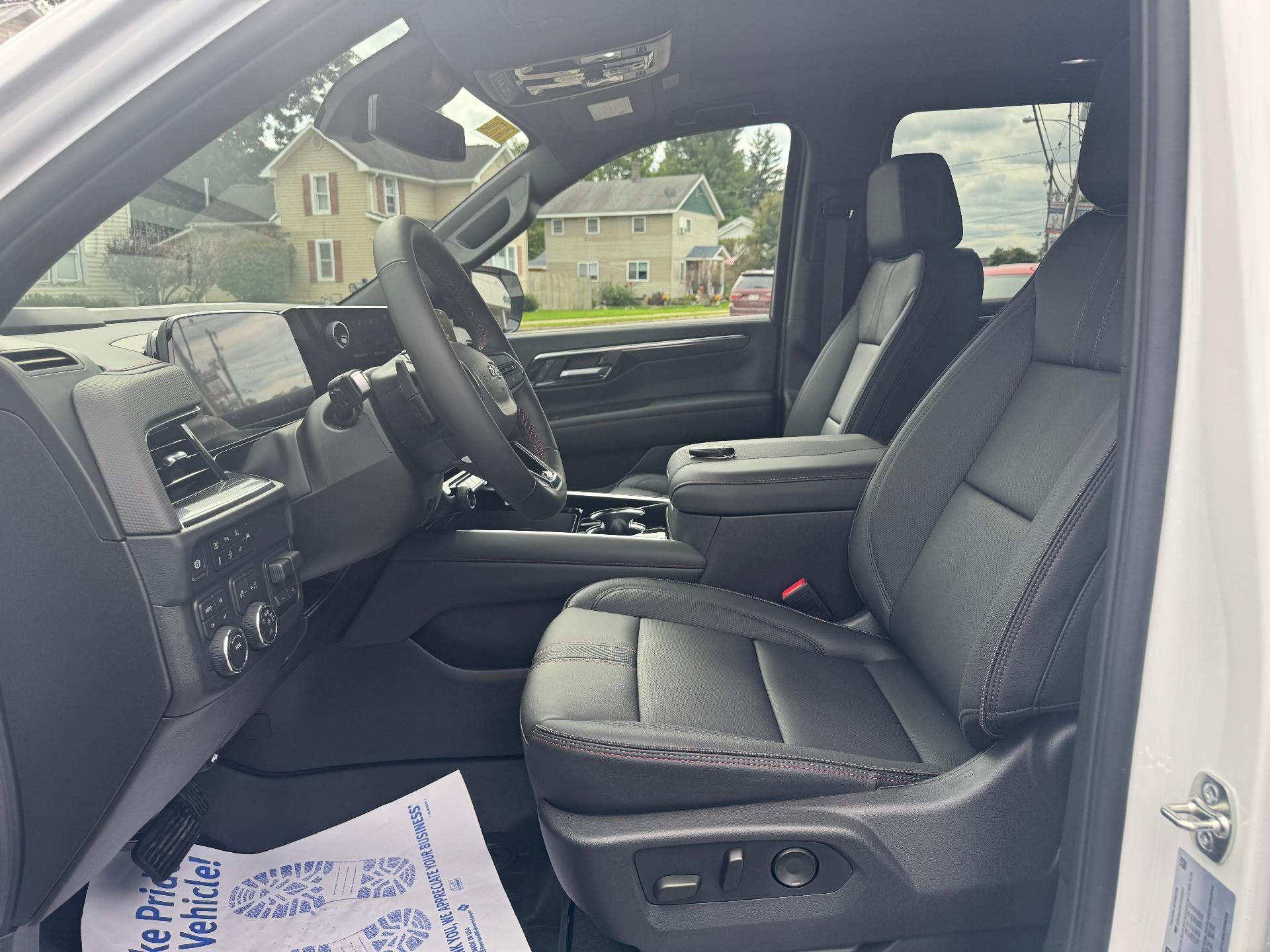2027 Chevrolet Suburban RST - Photo 21