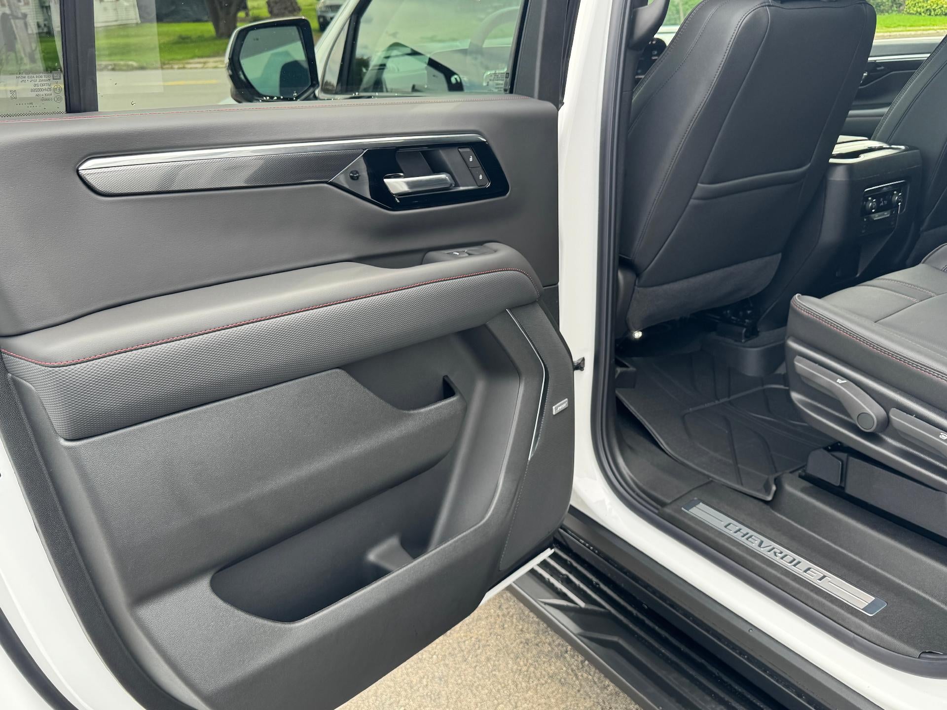 2027 Chevrolet Suburban RST - Photo 42