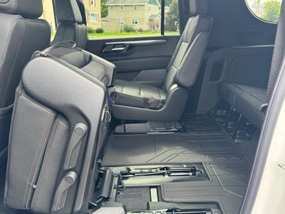 2027 Chevrolet Suburban RST
